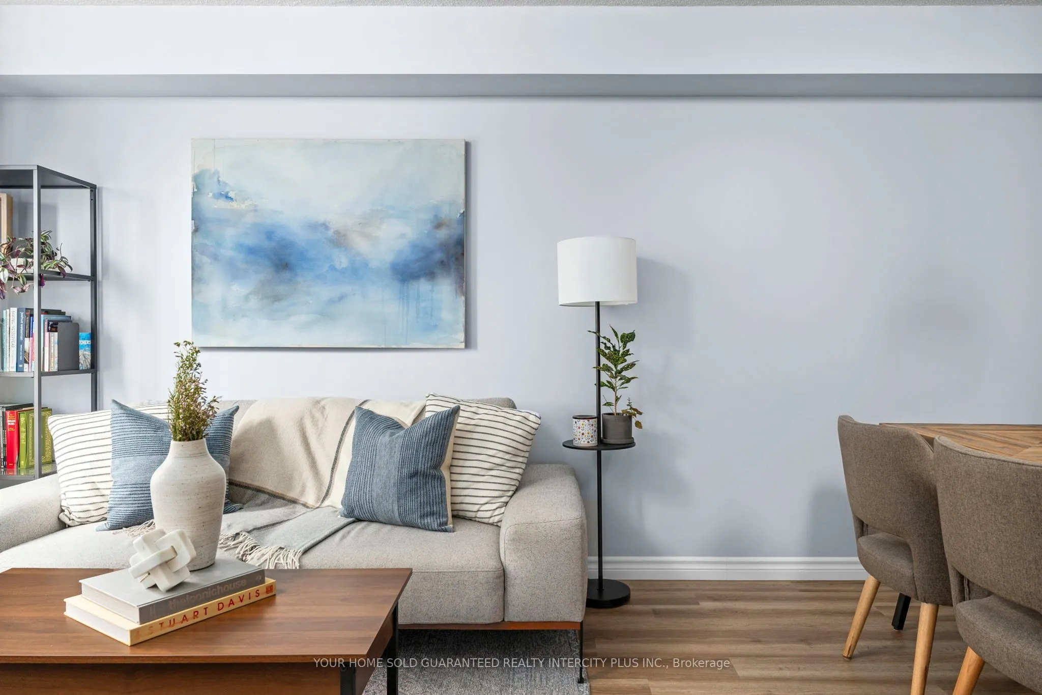 60 Heintzman Street, #934