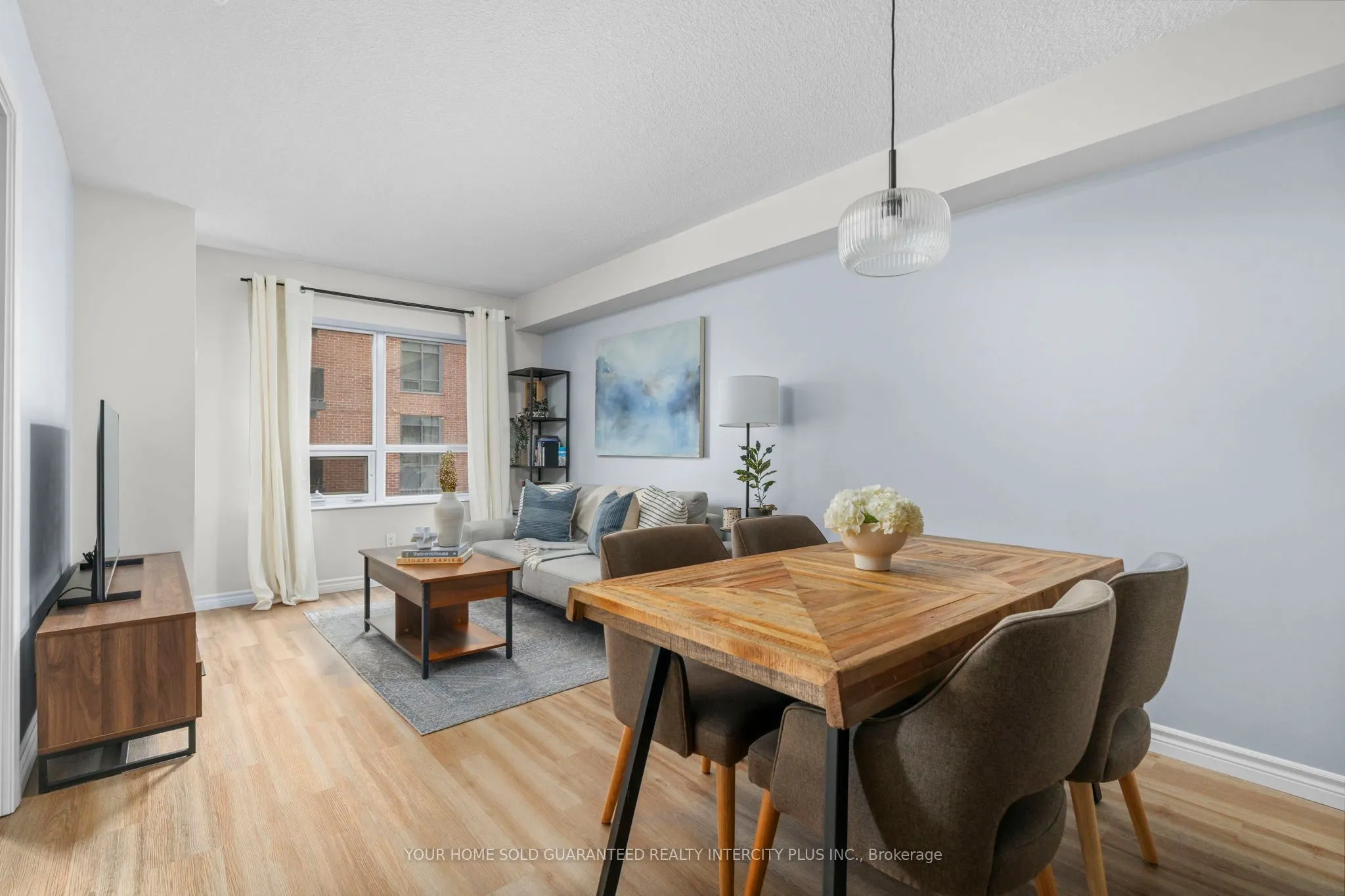 60 Heintzman Street, #934