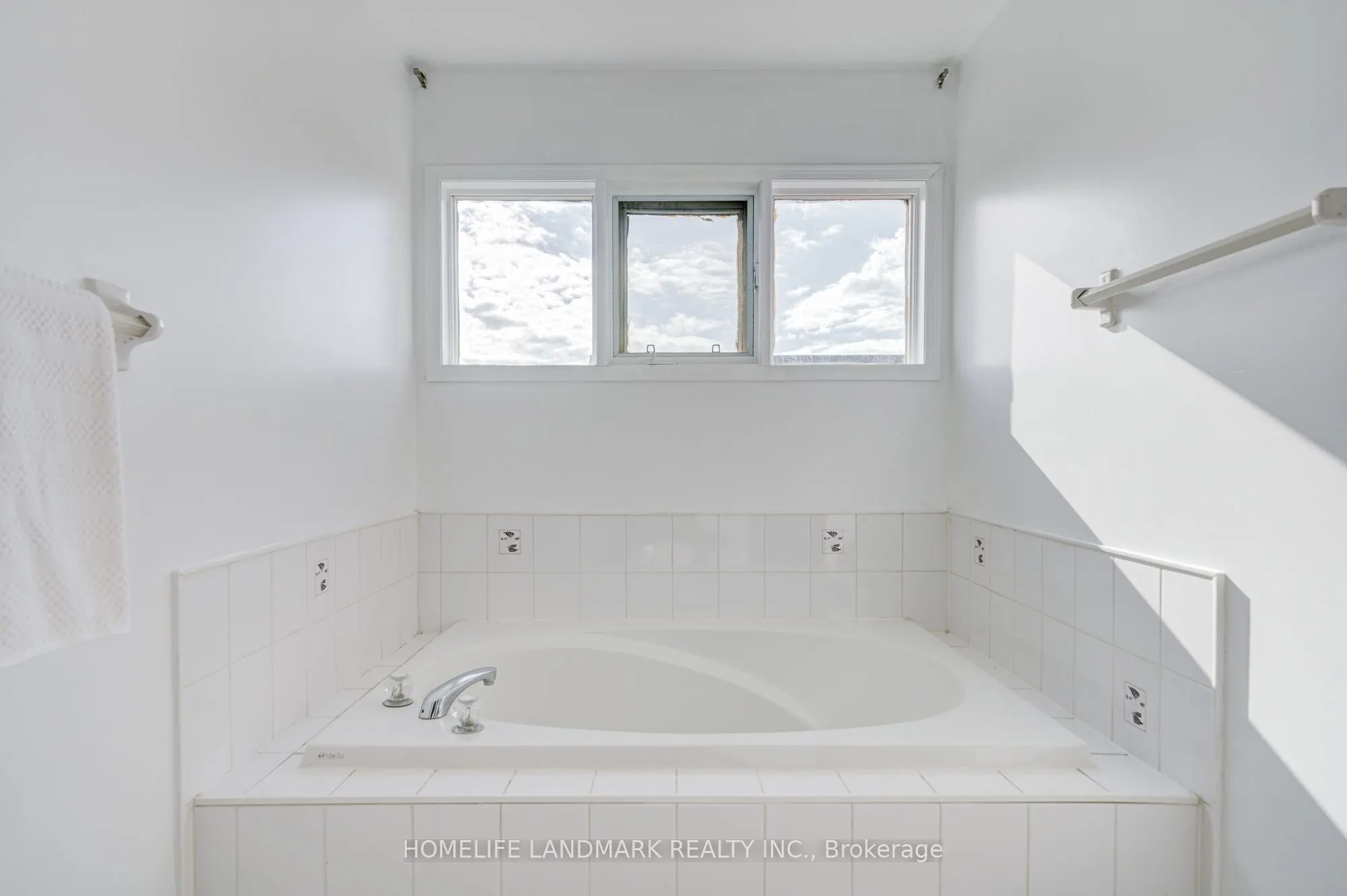 1050 Bristol Road W, #69