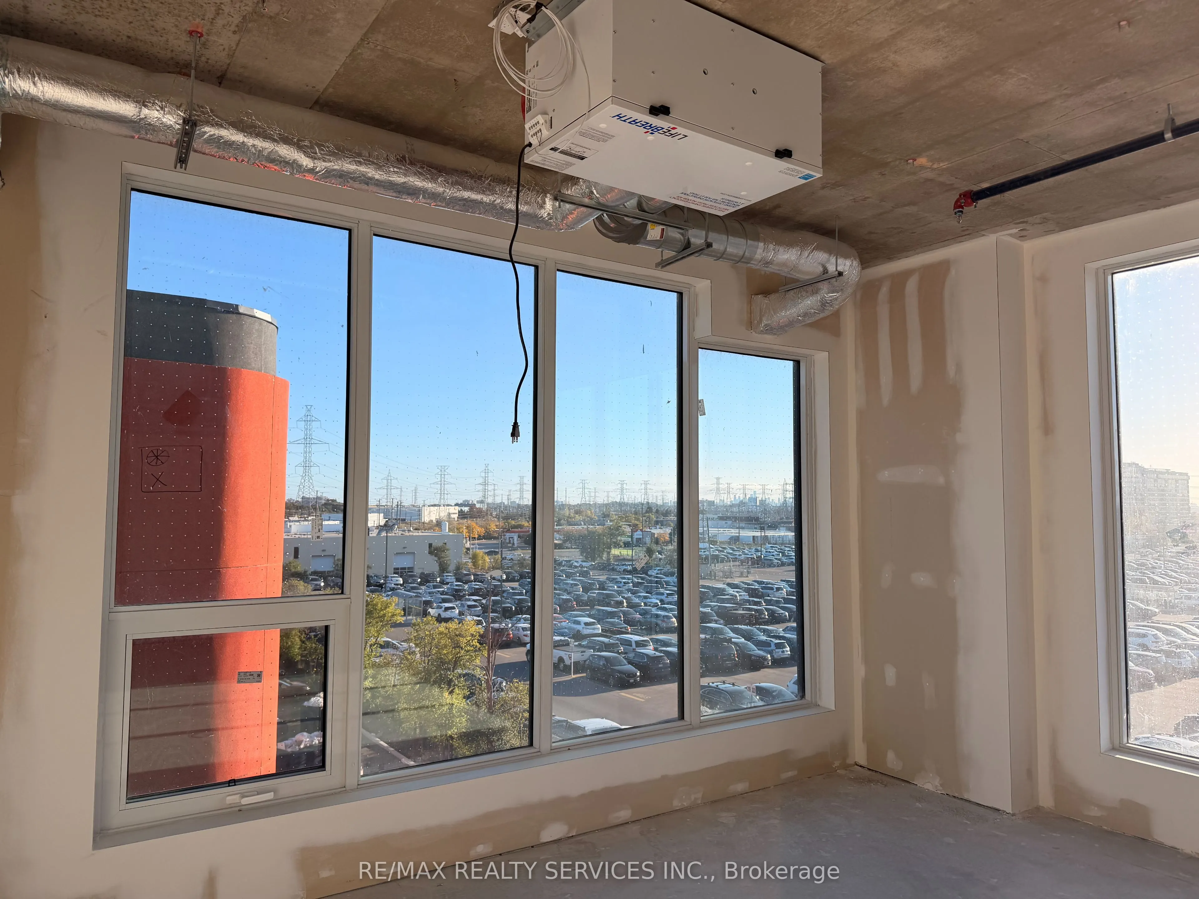 600 Dixon Road, #321