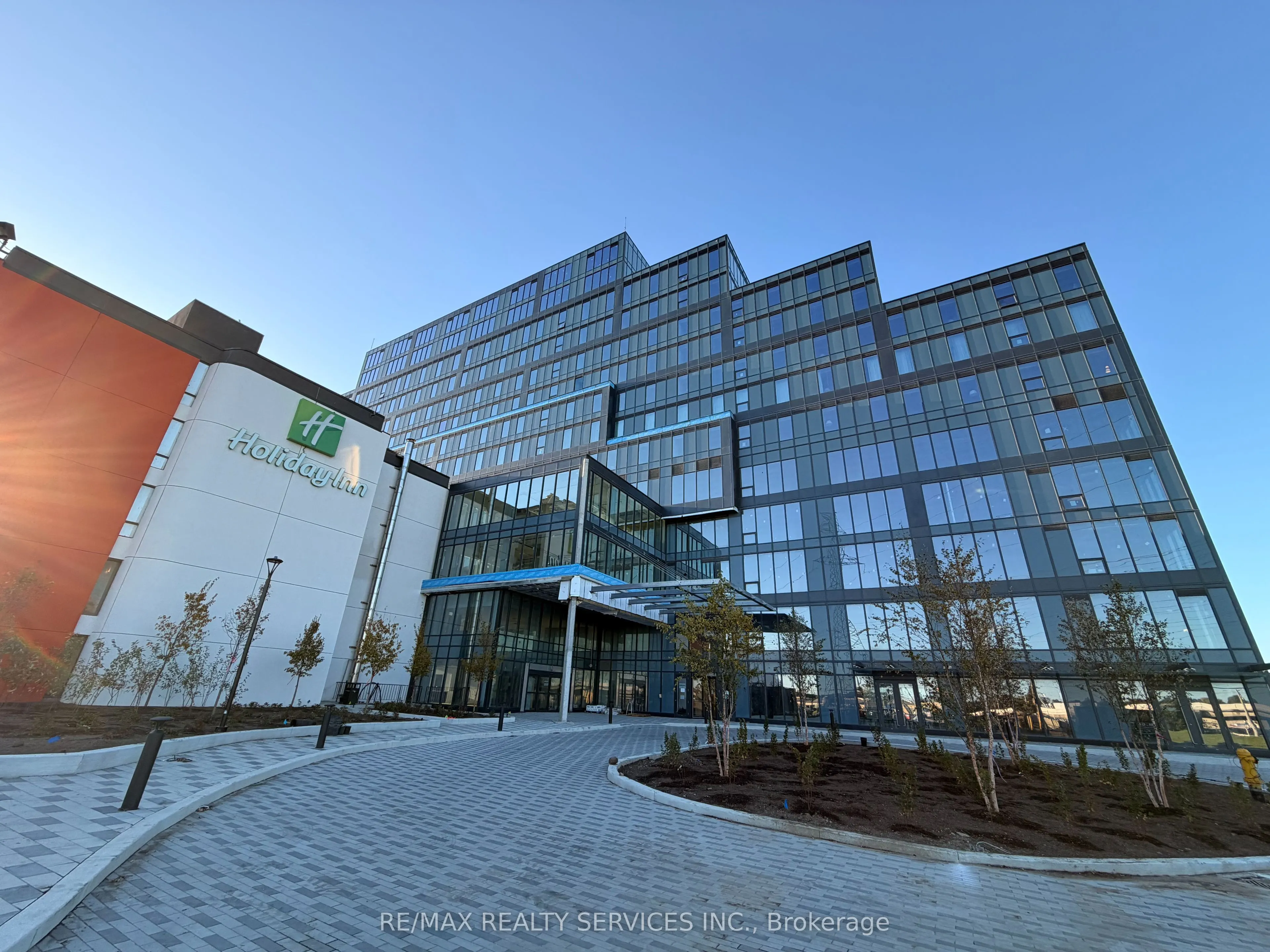 600 Dixon Road, #321