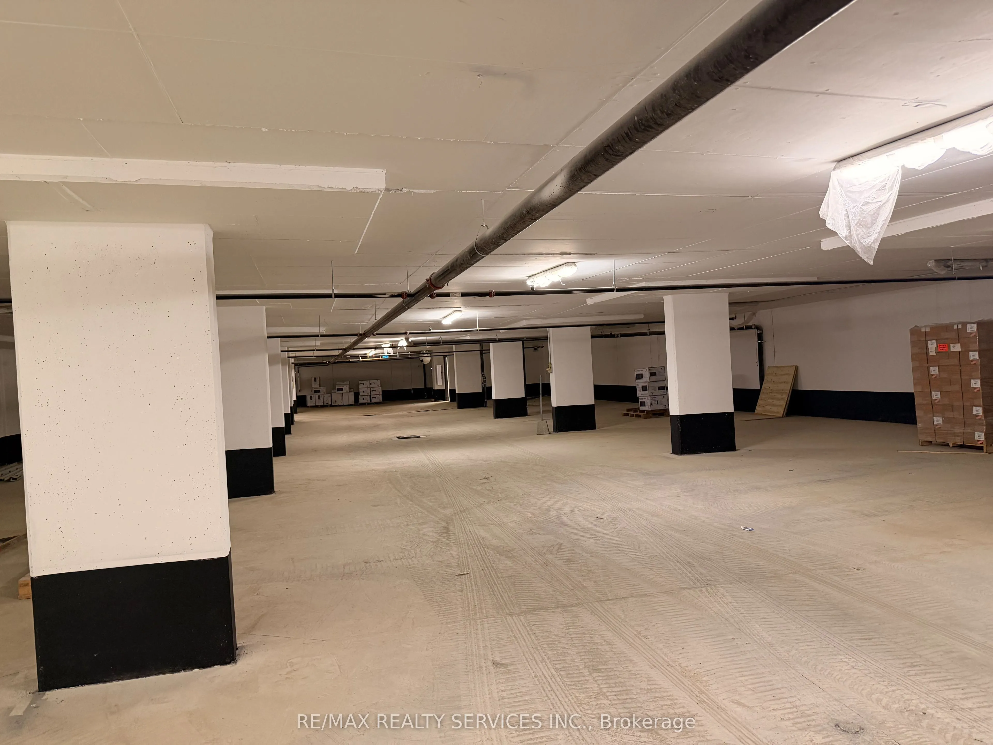 600 Dixon Road, #321