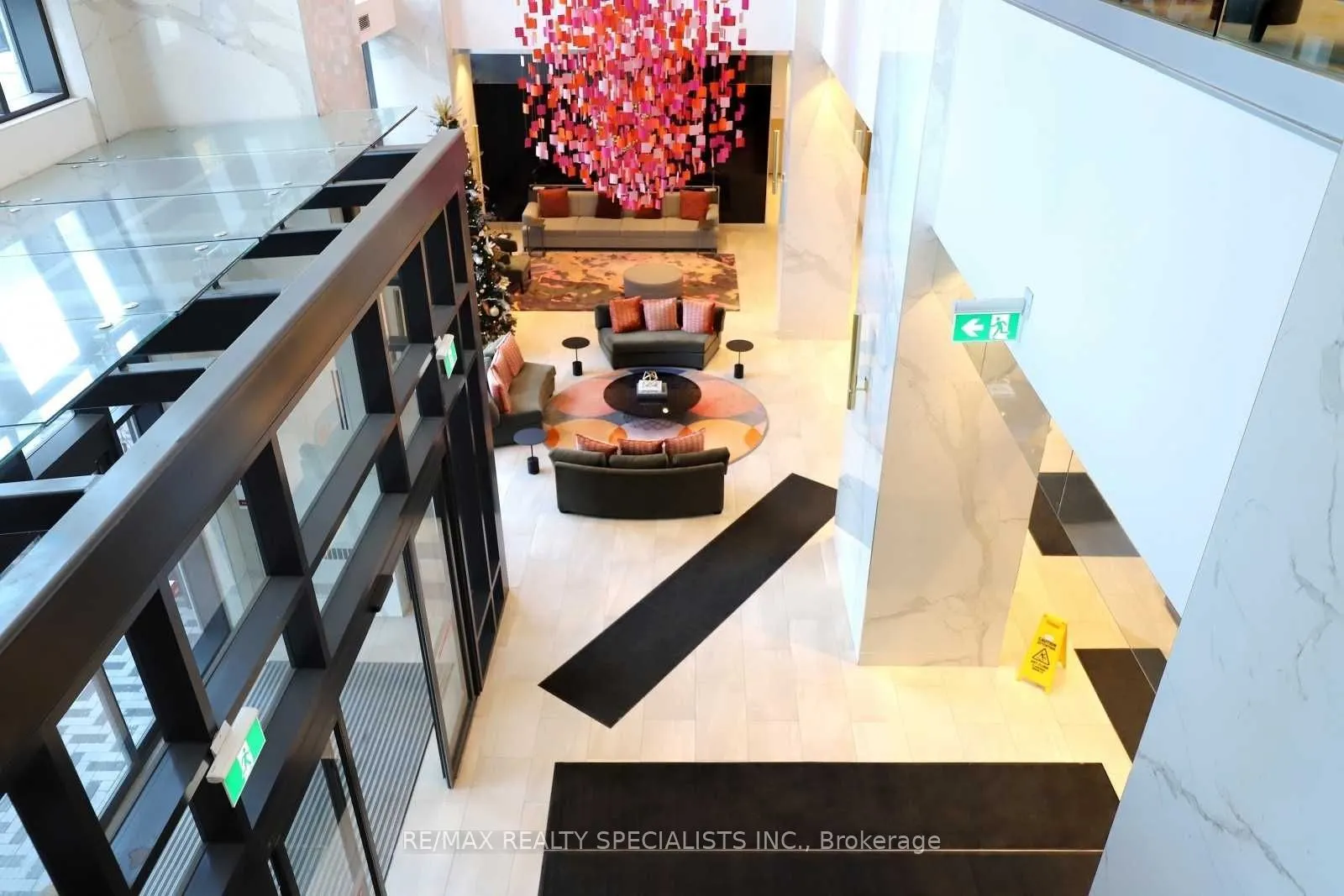 7 Mabelle Avenue, #506