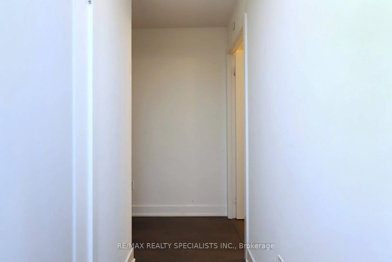 7 Mabelle Avenue, #506