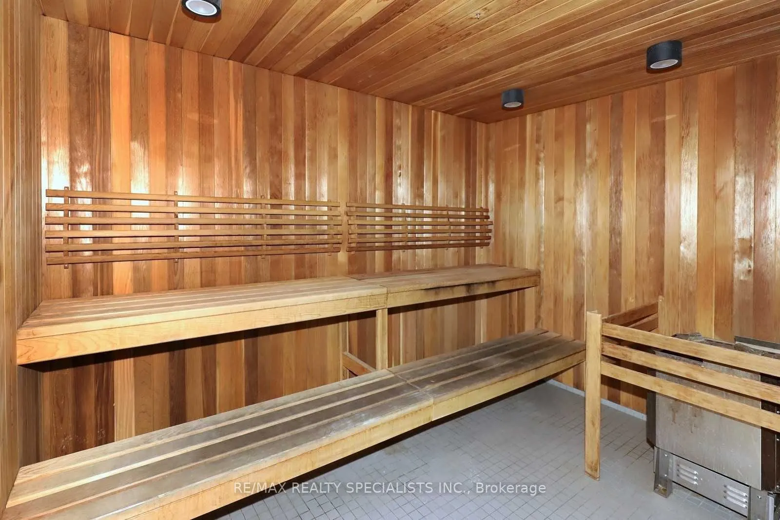 7 Mabelle Avenue, #506