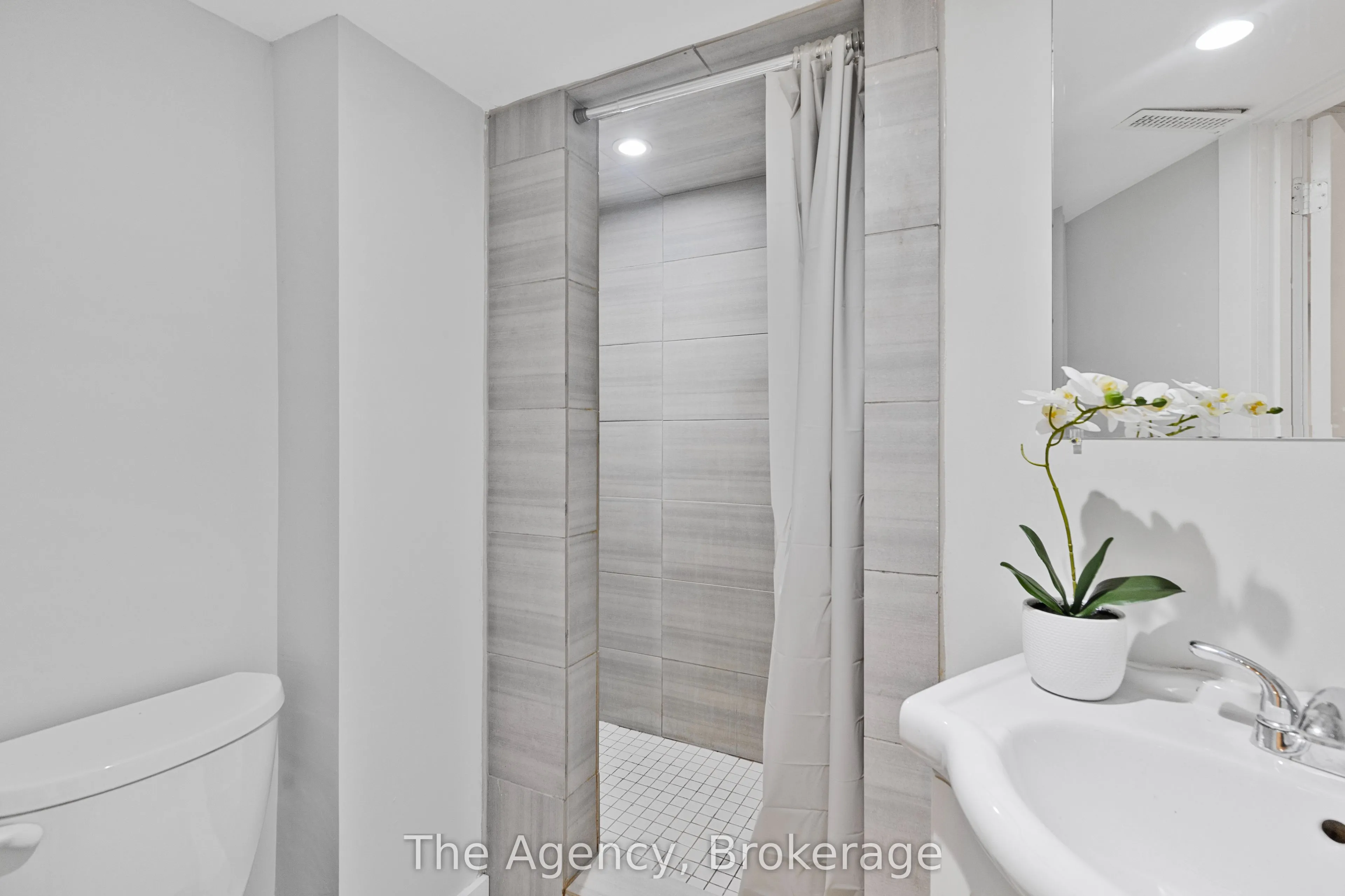 1122 Glenridge Drive