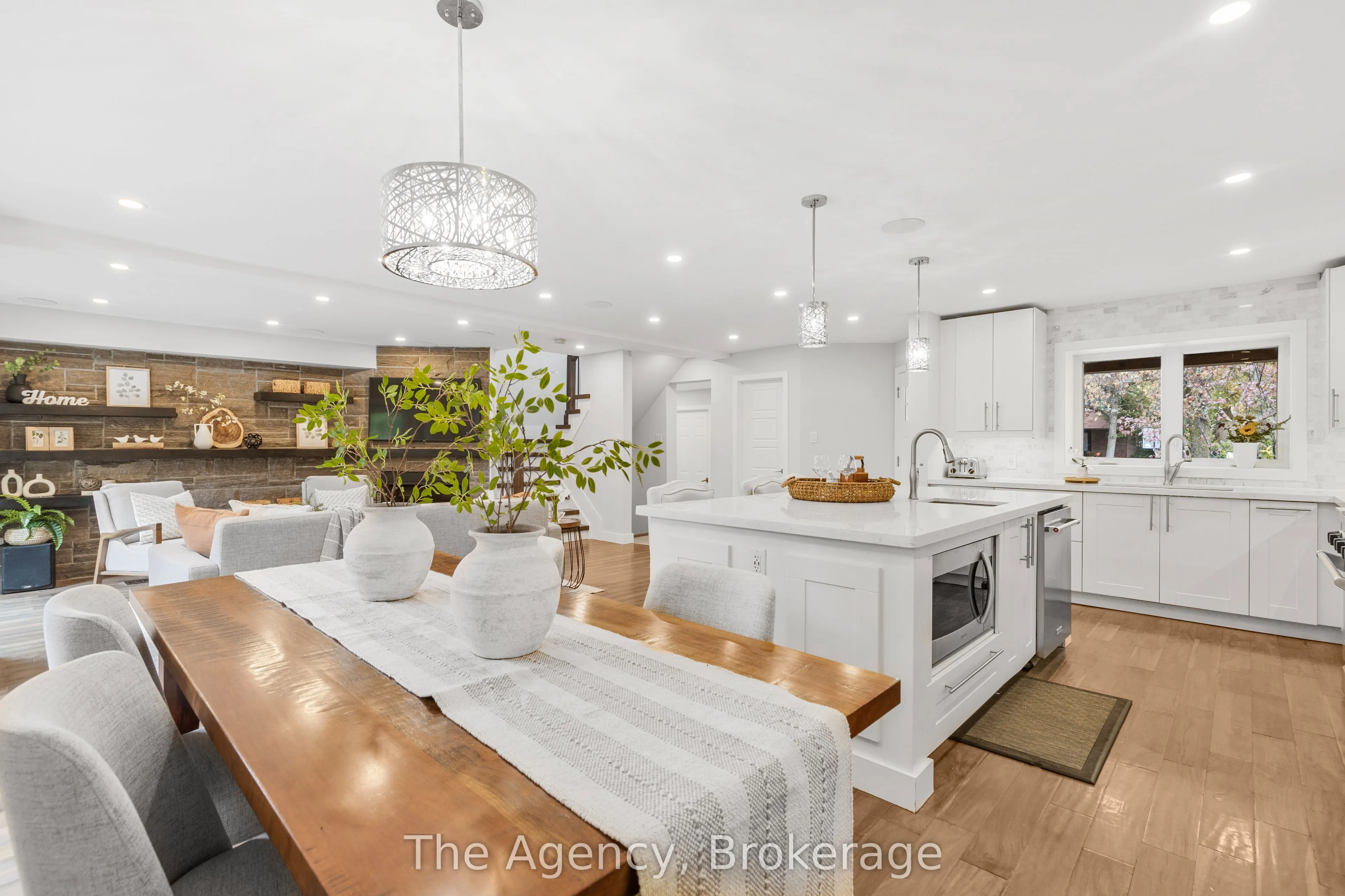 1122 Glenridge Drive