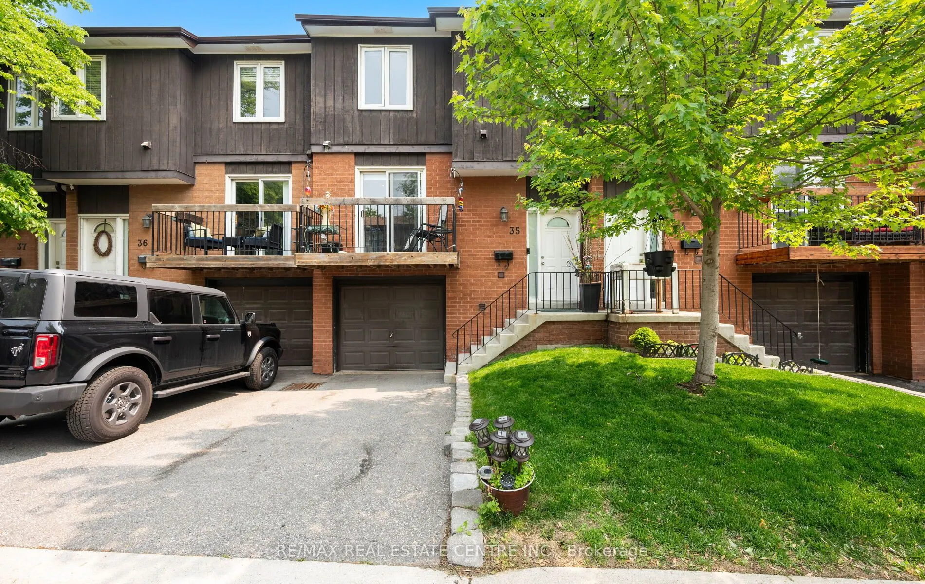 750 Burnhamthorpe Road E, #35