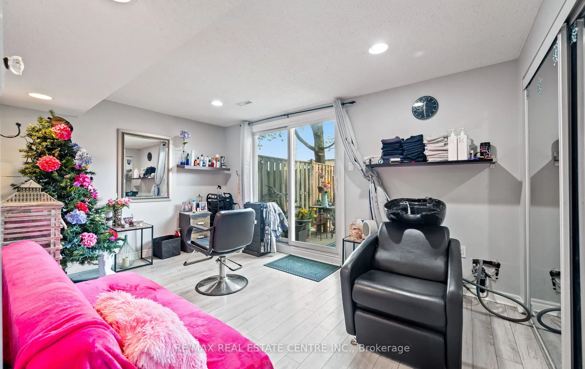 750 Burnhamthorpe Road E, #35