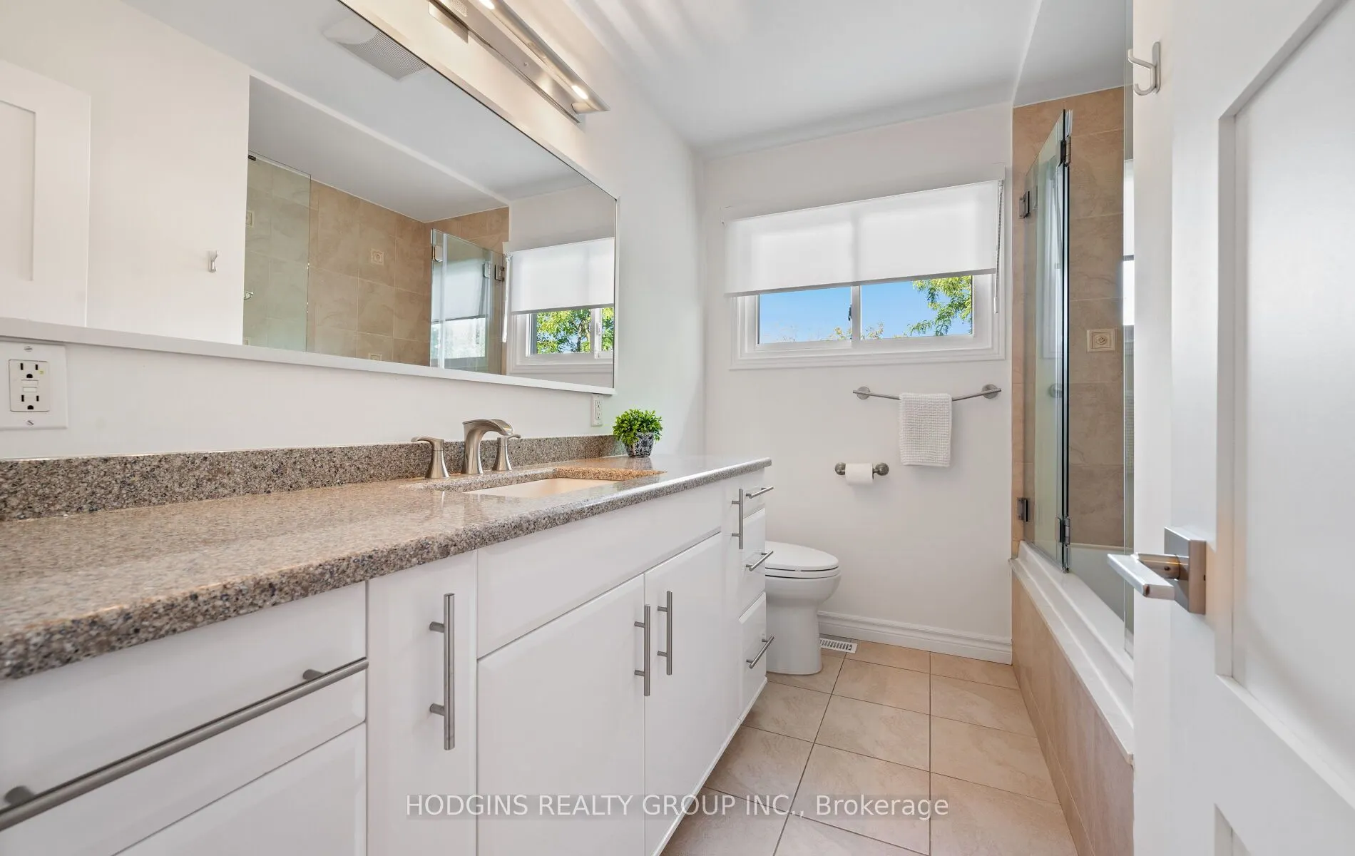 1726 Sherwood Forrest Circle