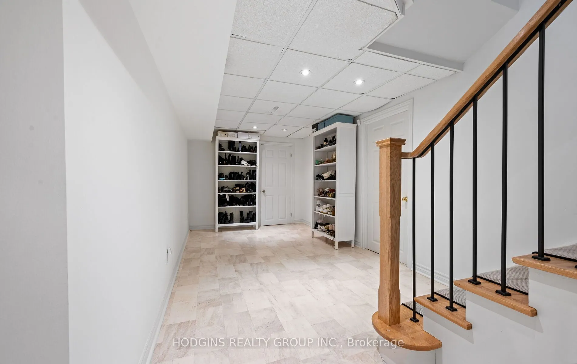 1726 Sherwood Forrest Circle