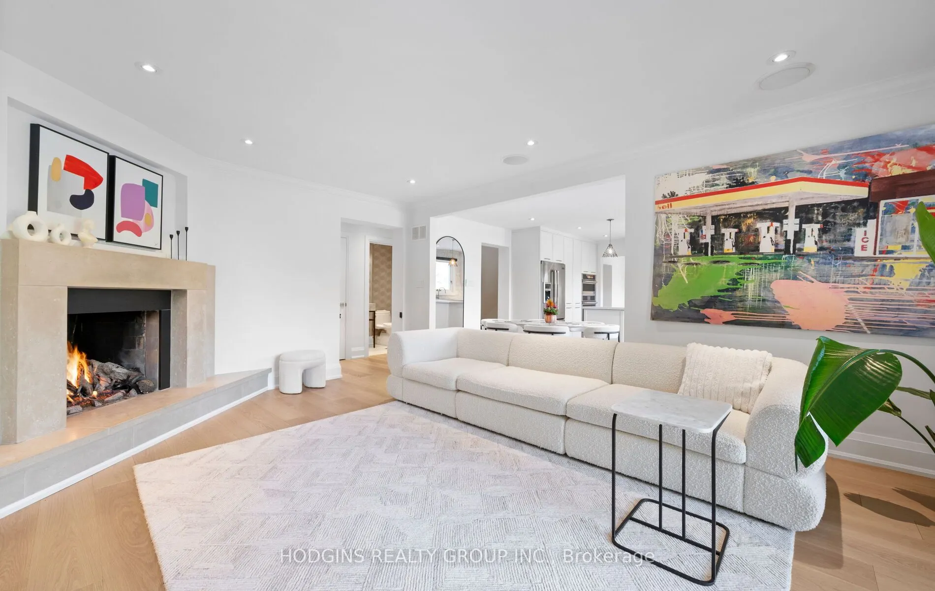 1726 Sherwood Forrest Circle