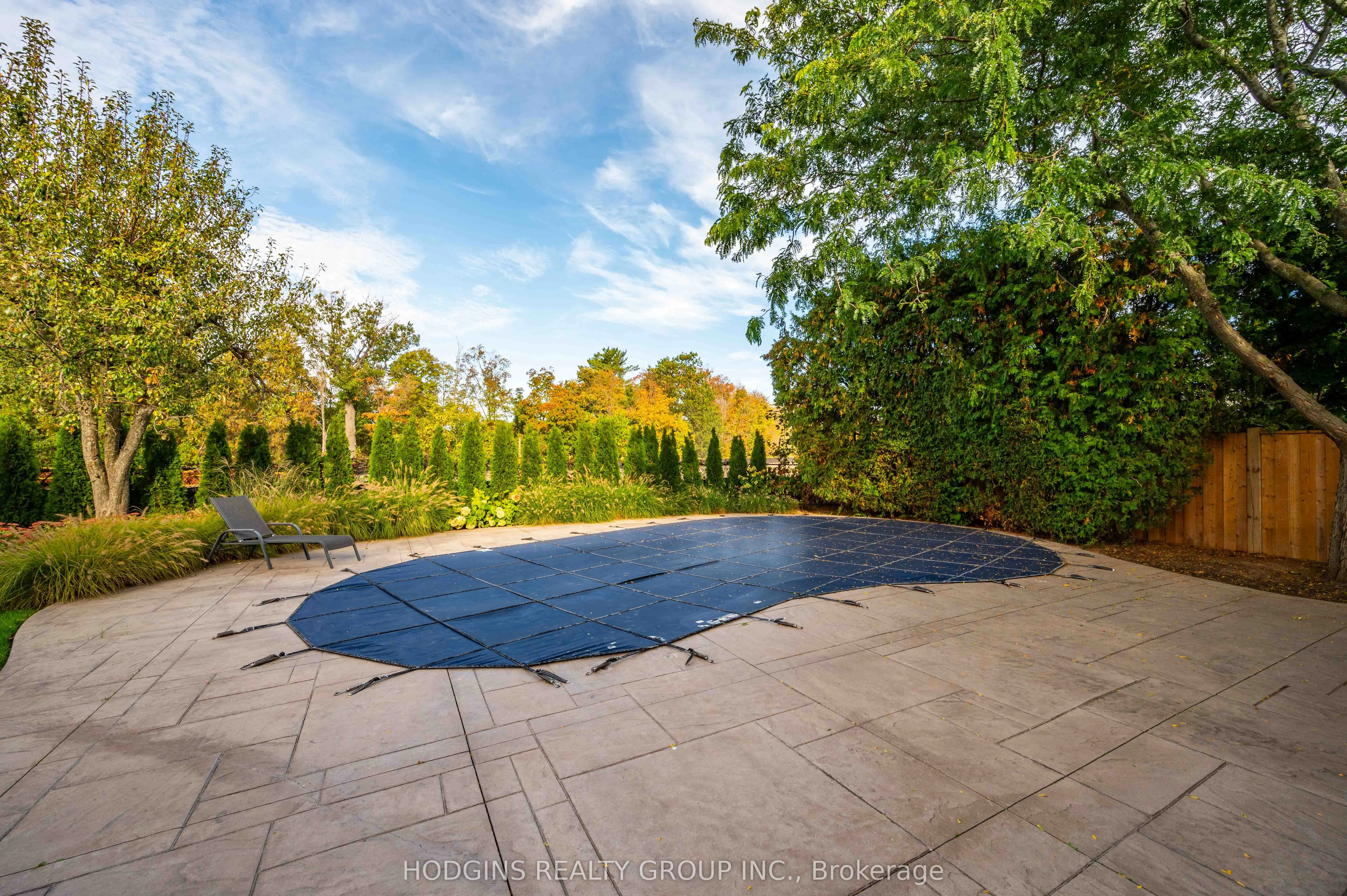 1726 Sherwood Forrest Circle