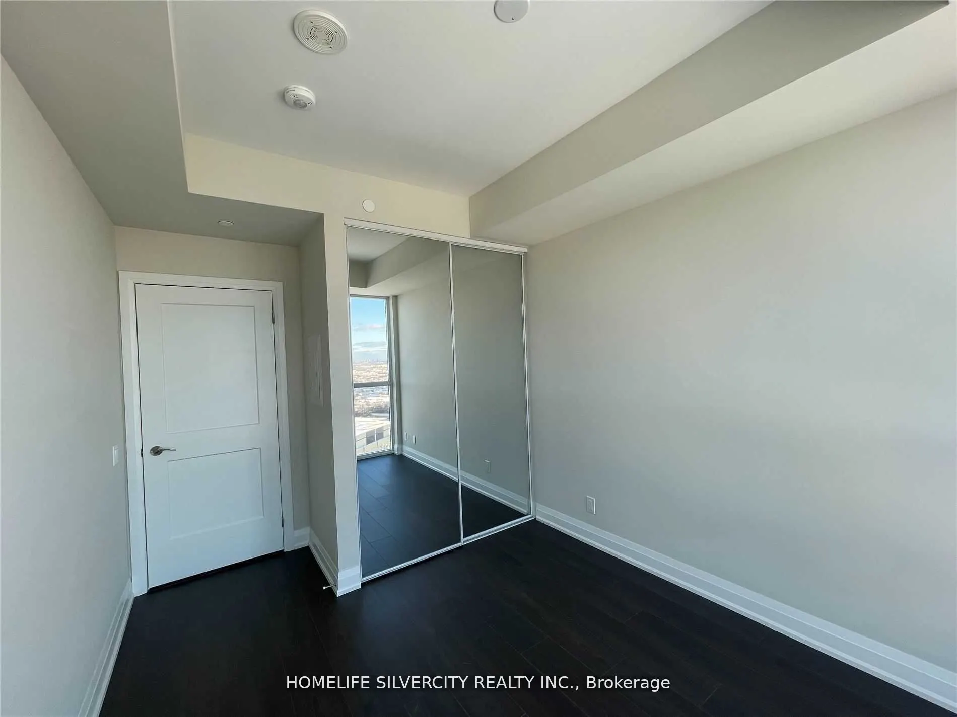 15 Lynch Street, #2404