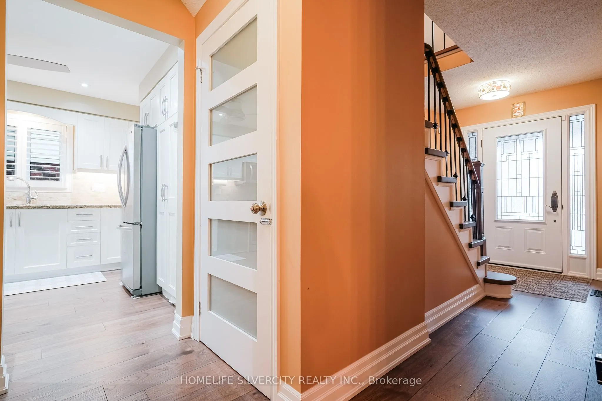 3216 Twin Oaks Crescent