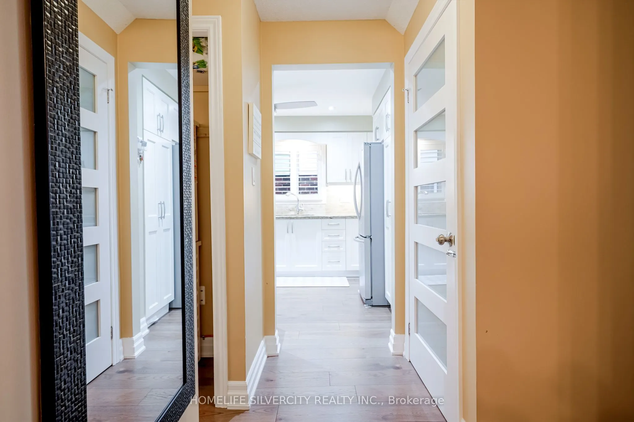 3216 Twin Oaks Crescent