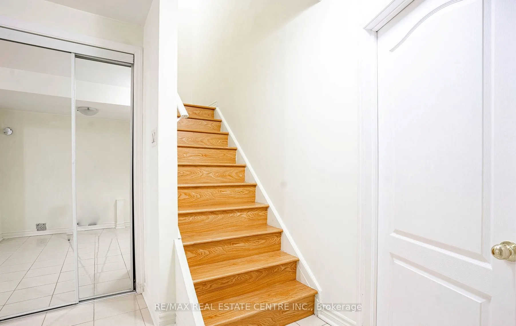 106 Silent Pond Crescent