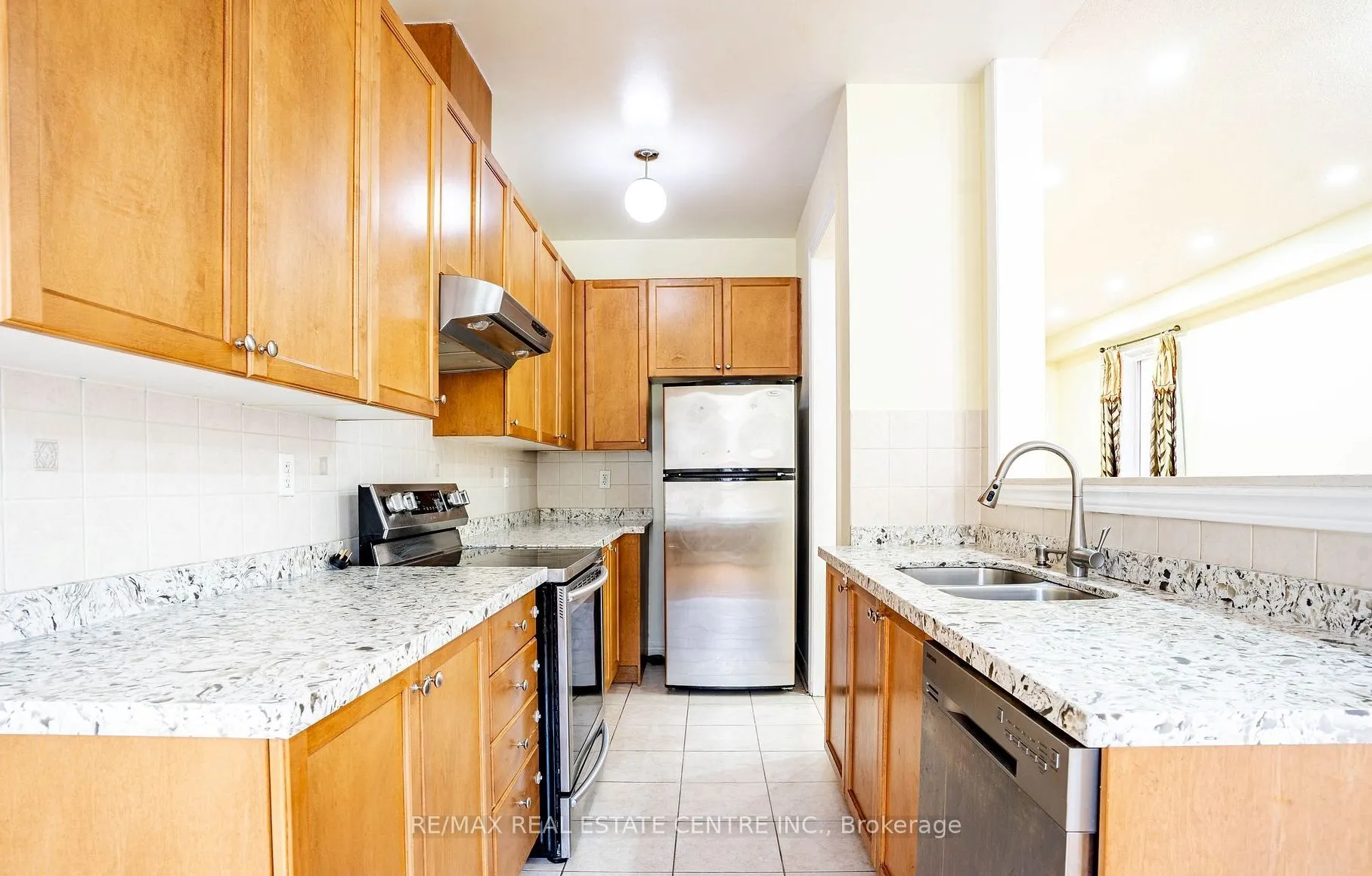 106 Silent Pond Crescent