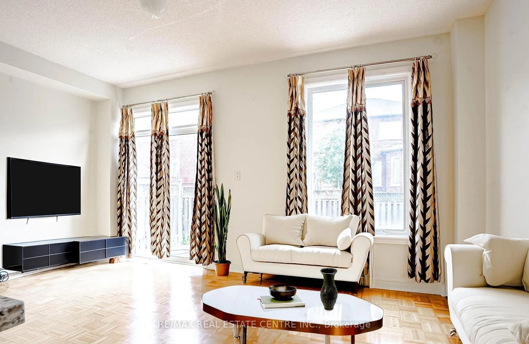 106 Silent Pond Crescent