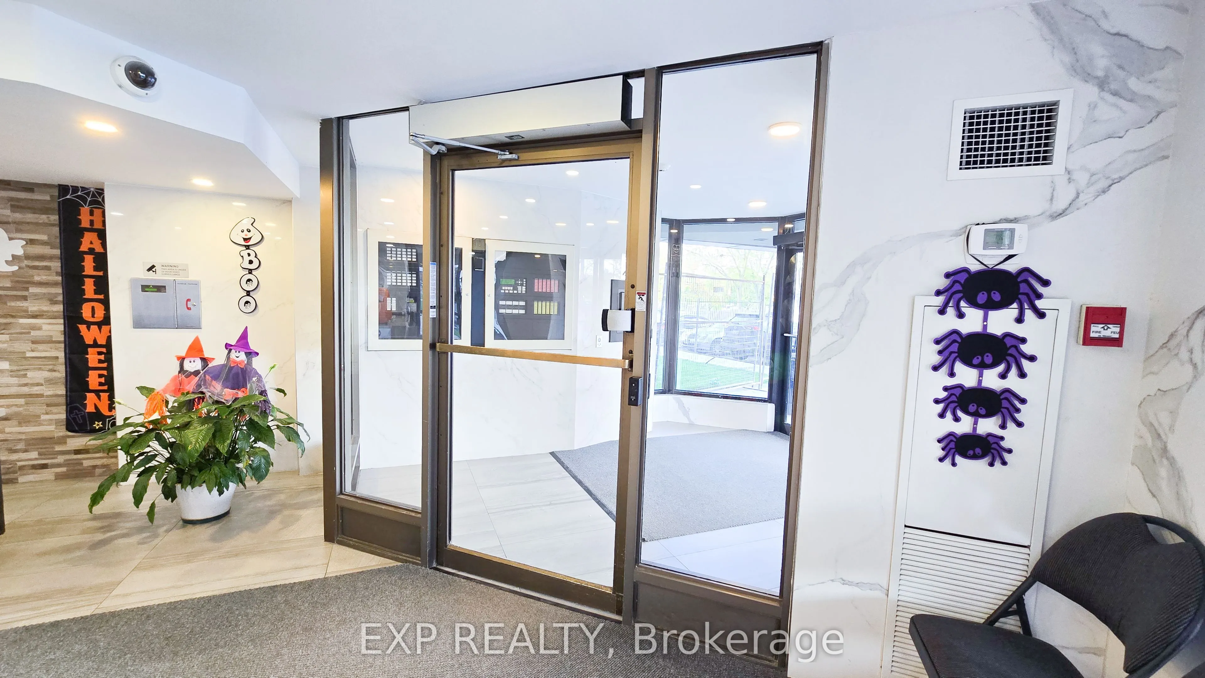 234 Albion Road, #PH 10