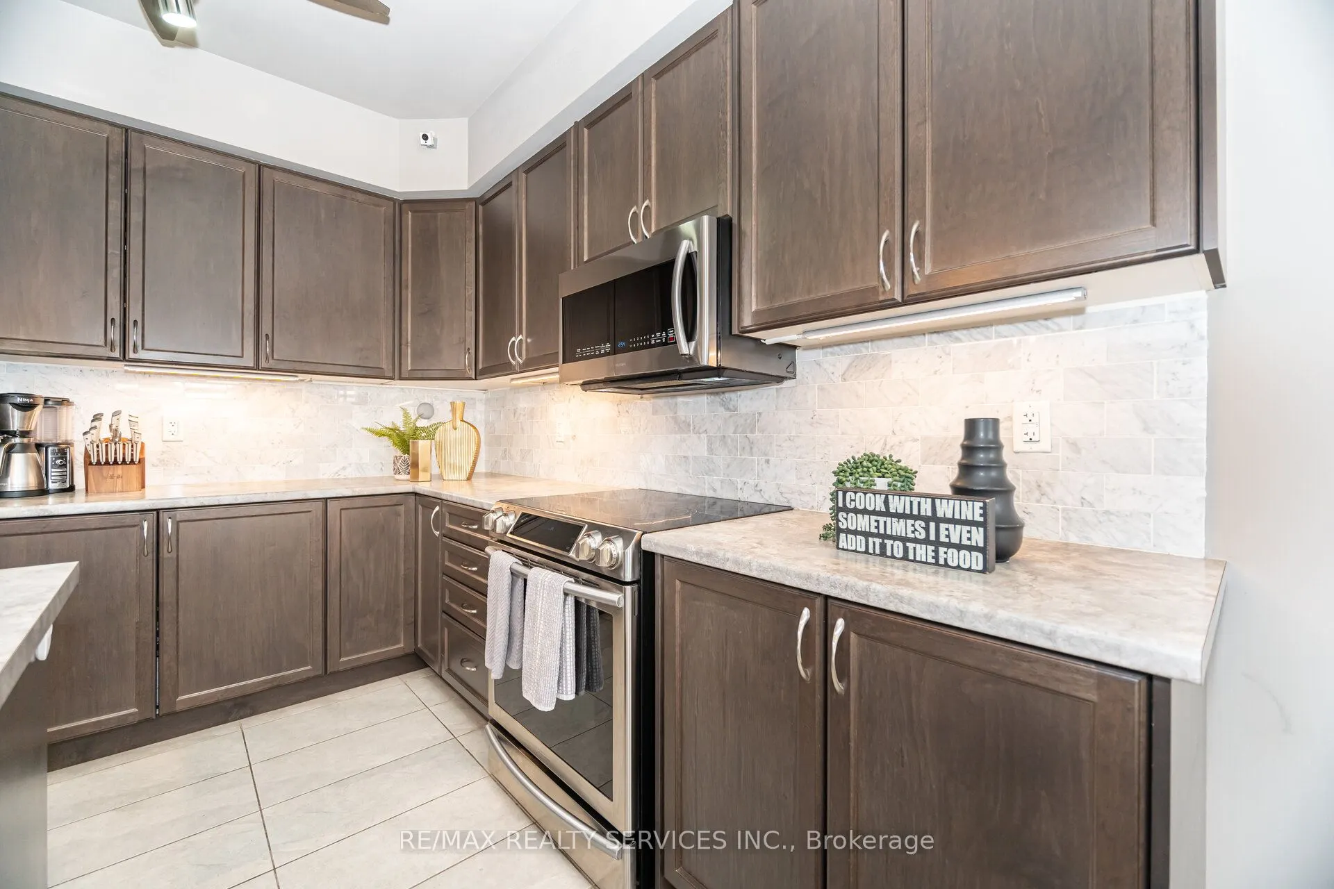 333 Remembrance Road