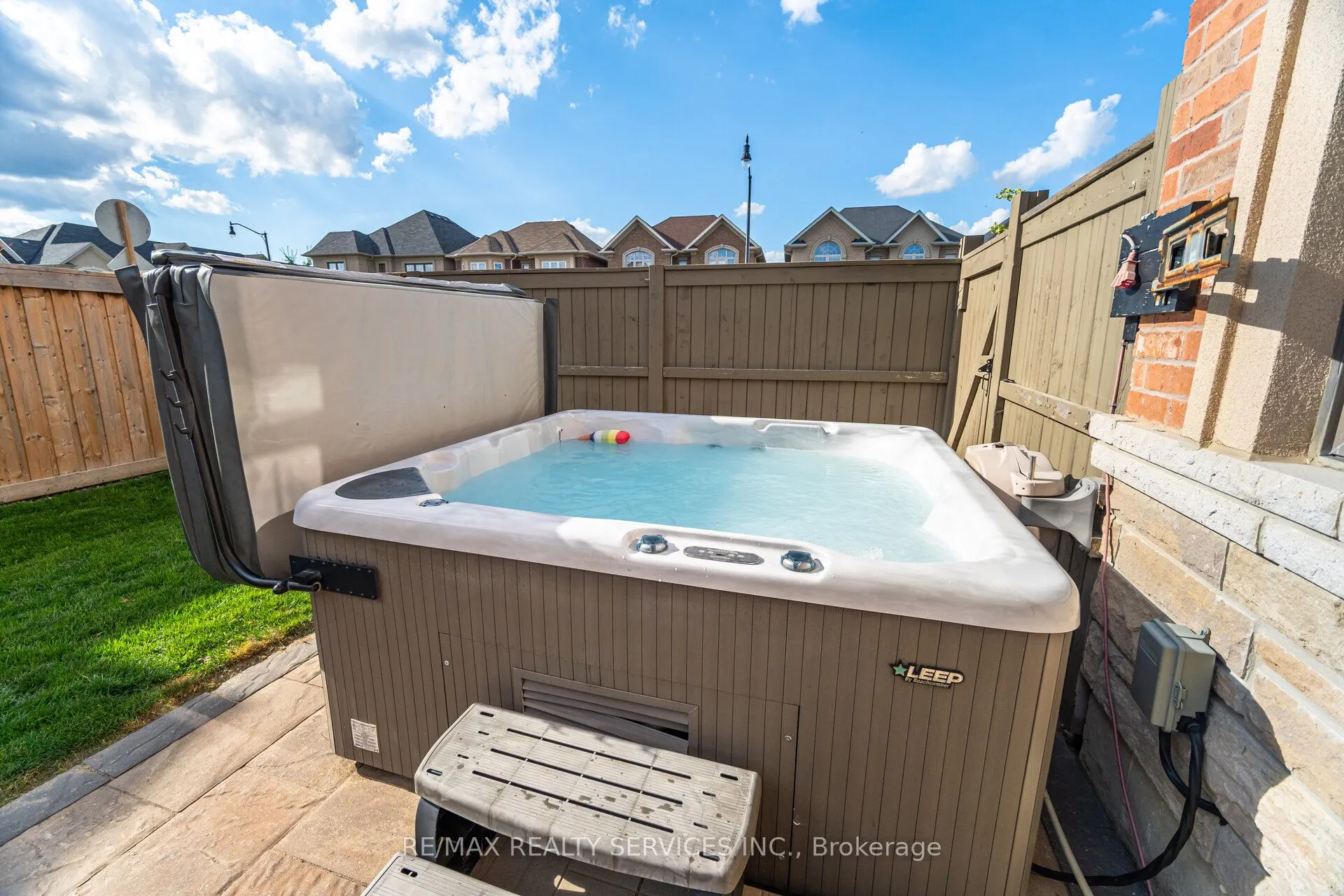 333 Remembrance Road