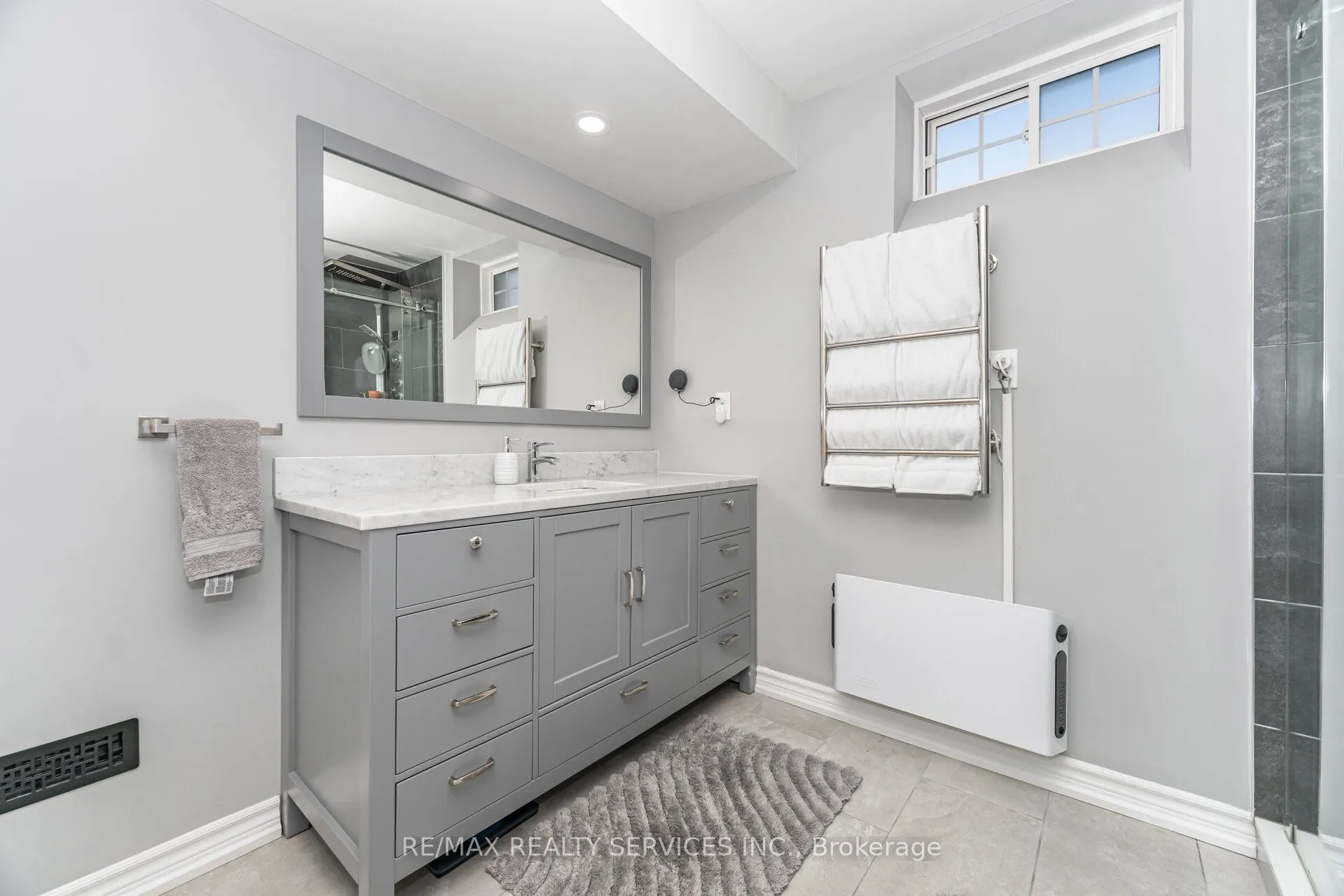 333 Remembrance Road