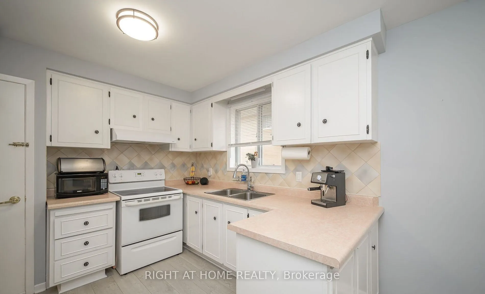 1018 Fourth Street, #Upper