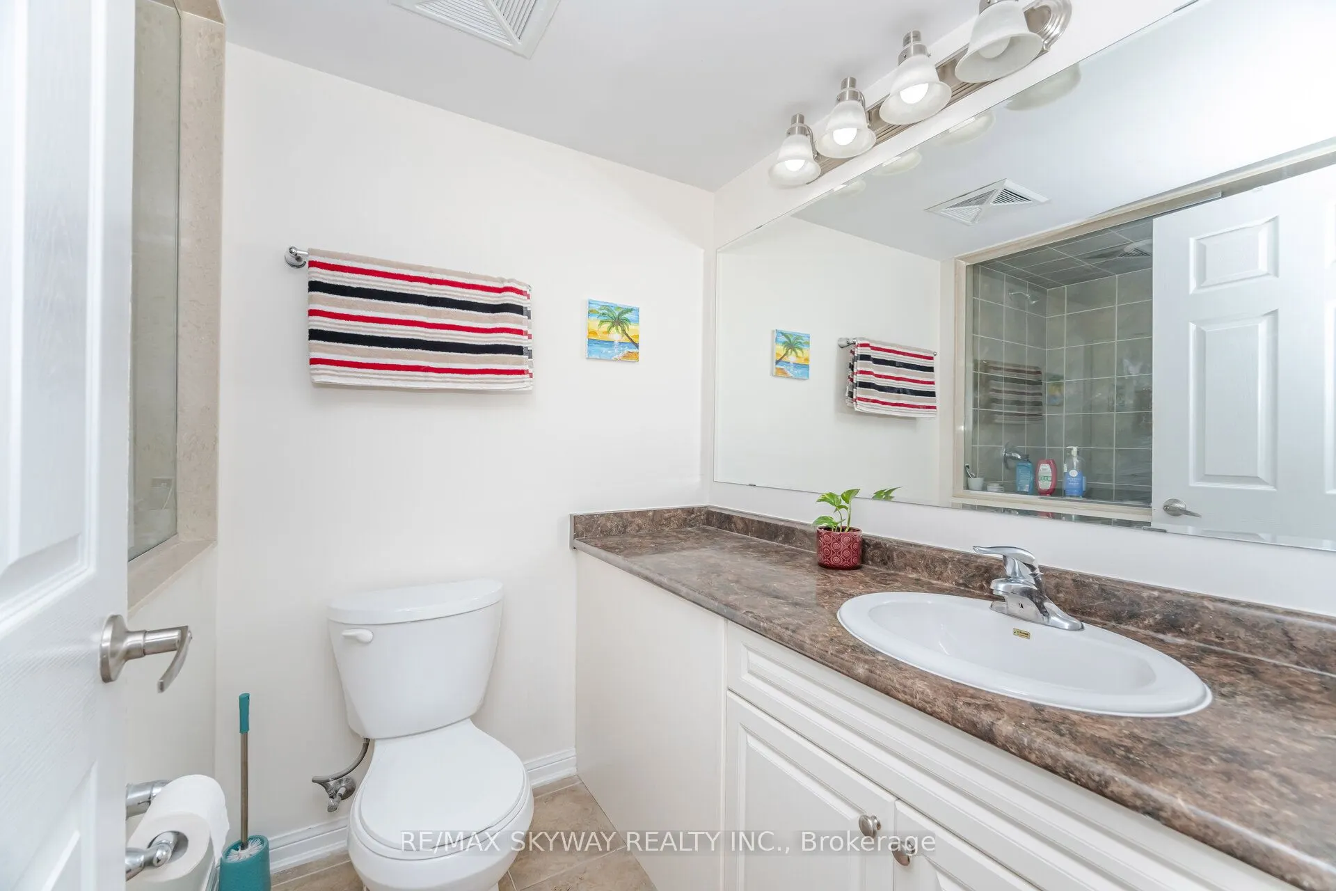 60 Baycliffe Crescent