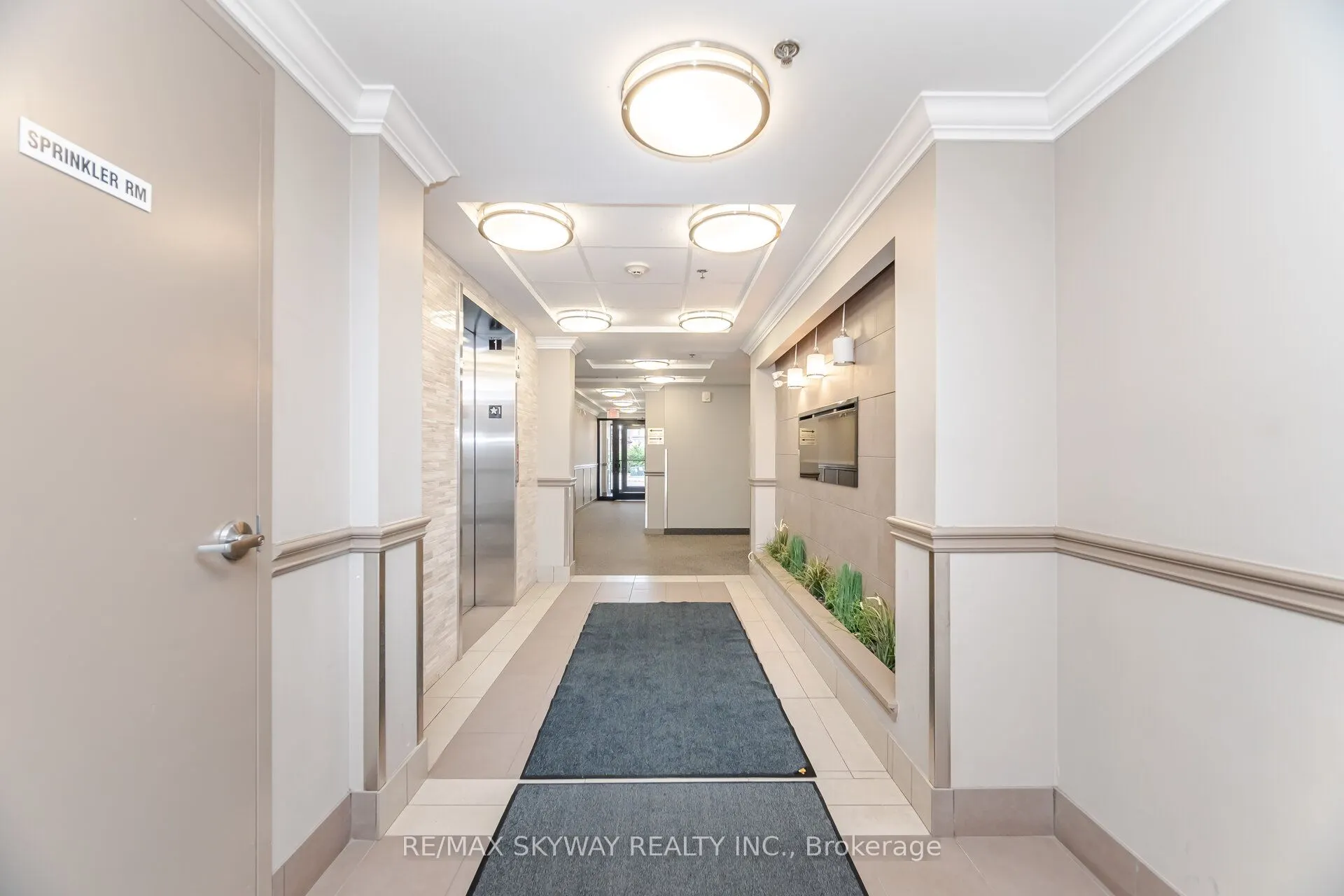 60 Baycliffe Crescent