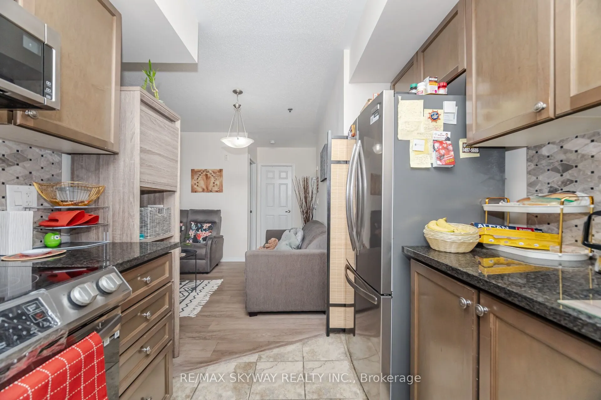 60 Baycliffe Crescent