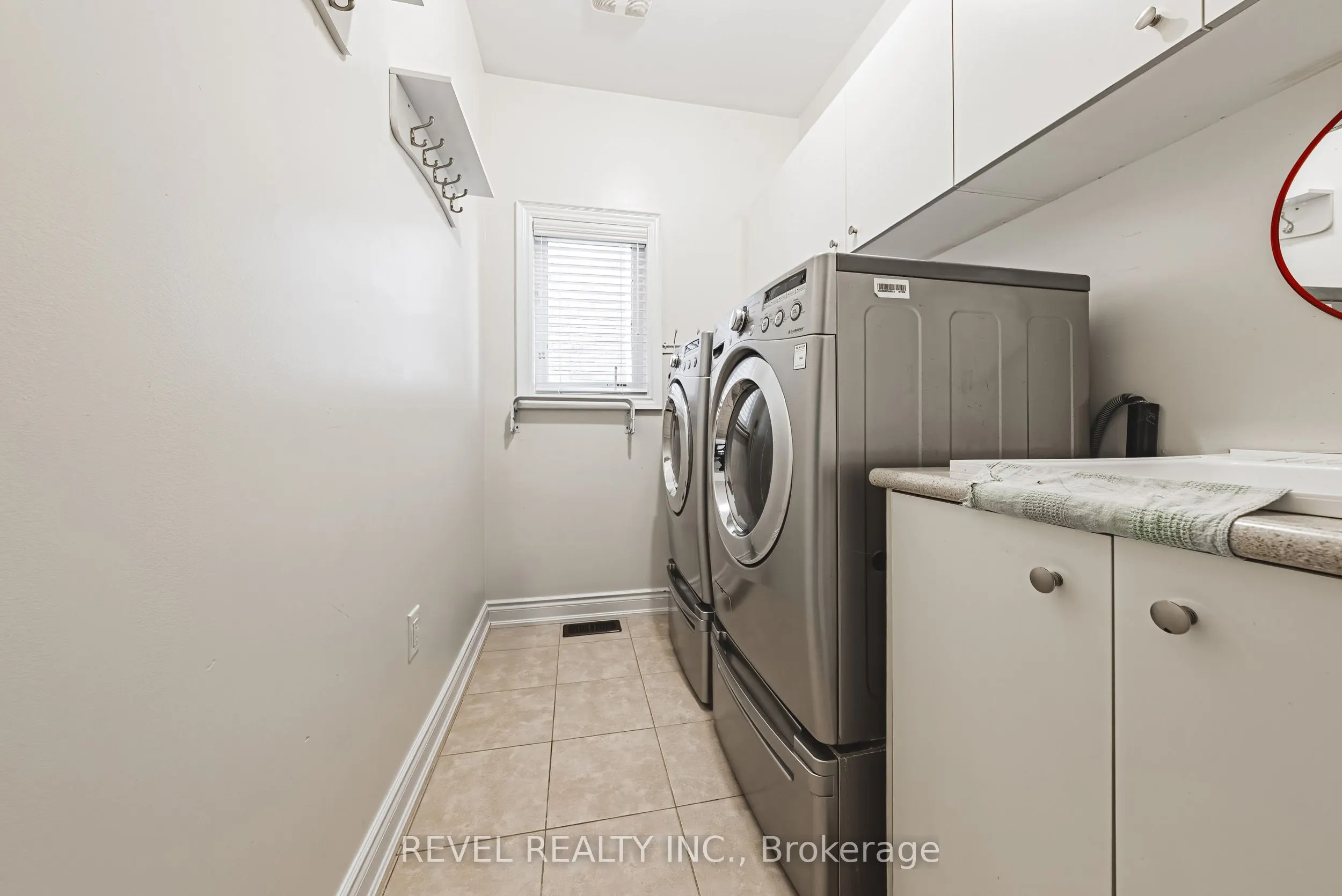 664 Serafini Crescent