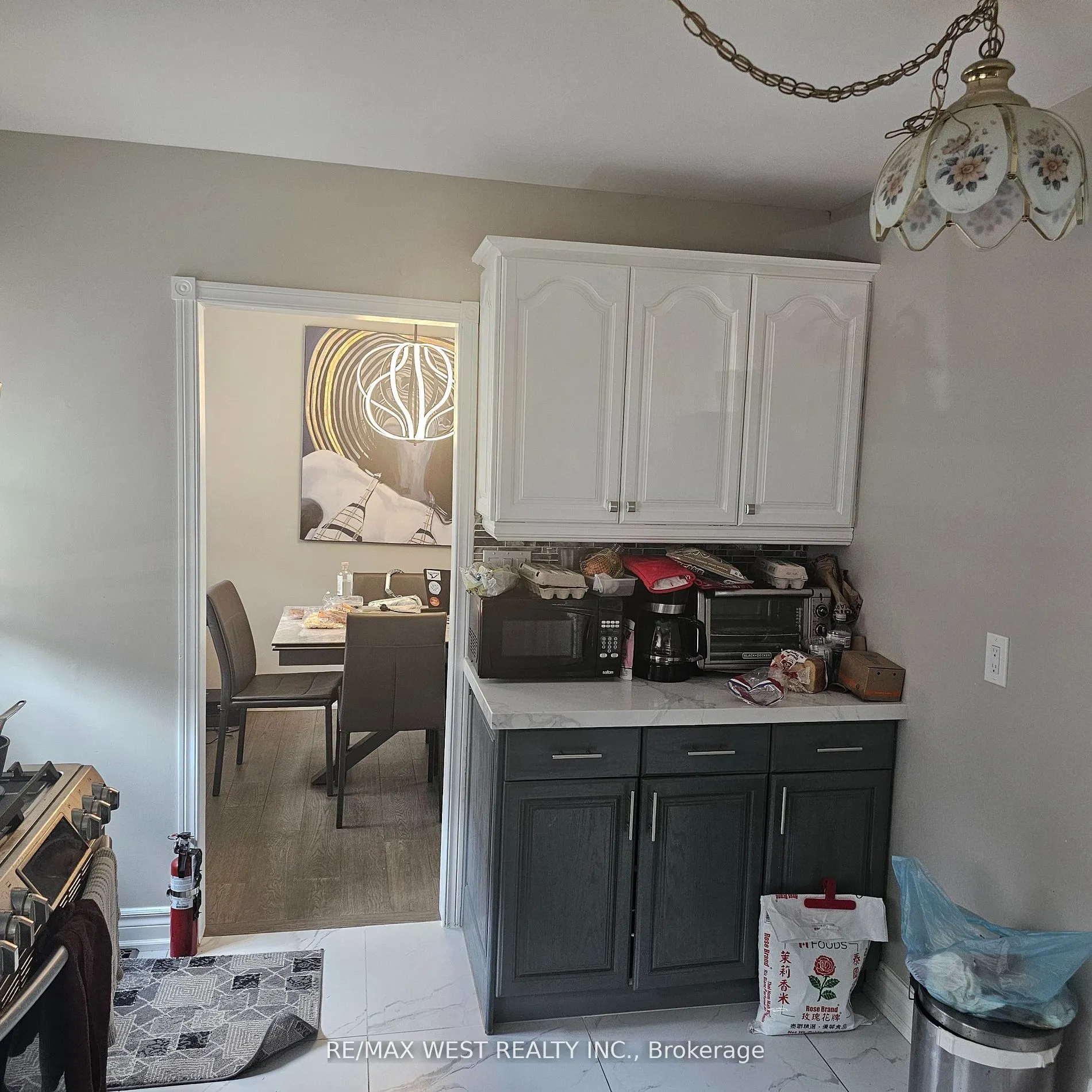 51 Monterrey Drive, #Upper