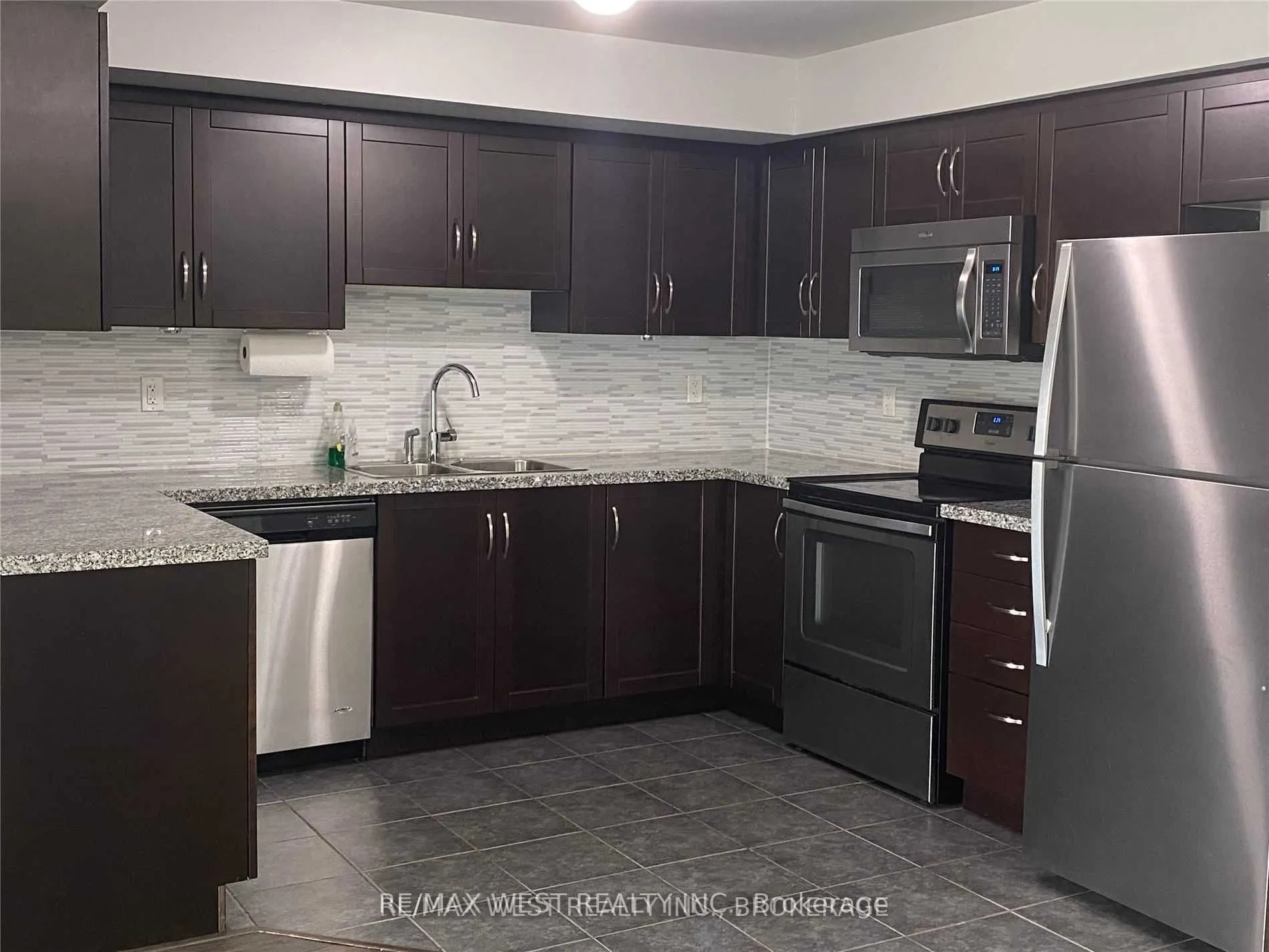 130 Widdicombe Hill Boulevard, #421