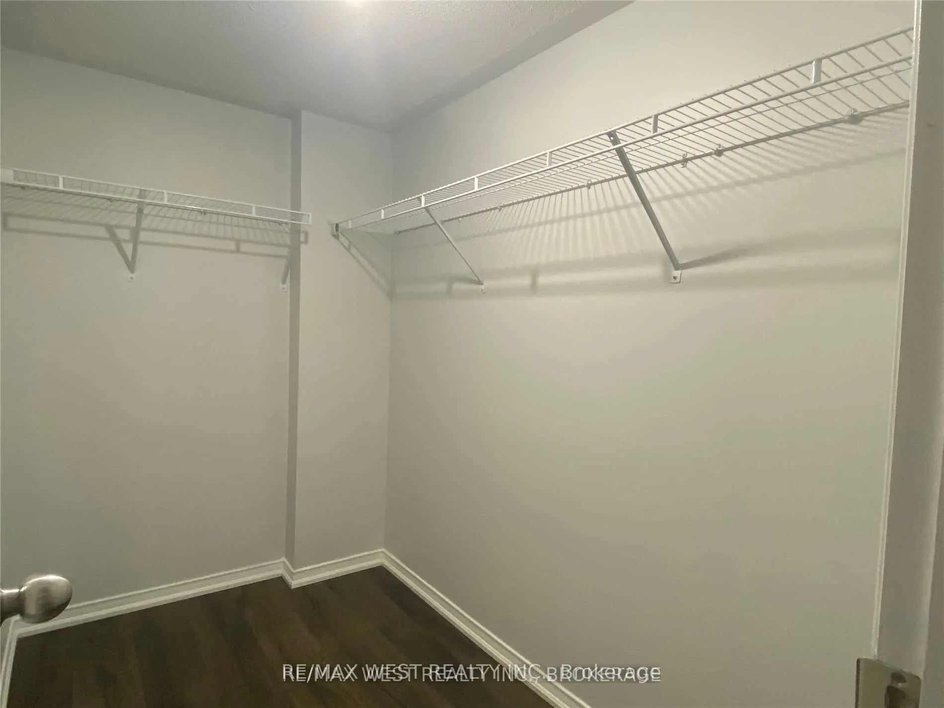 130 Widdicombe Hill Boulevard, #421