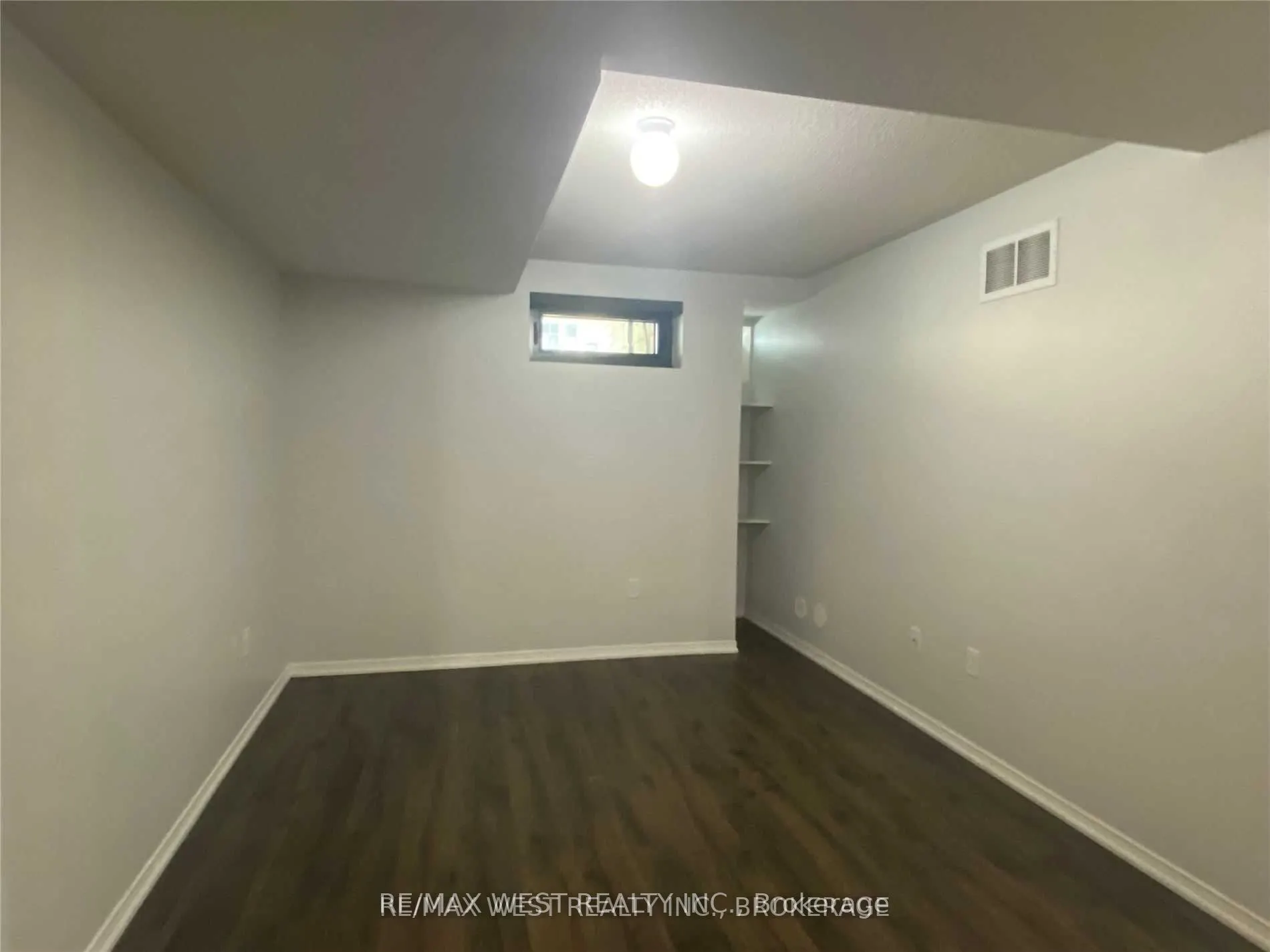 130 Widdicombe Hill Boulevard, #421