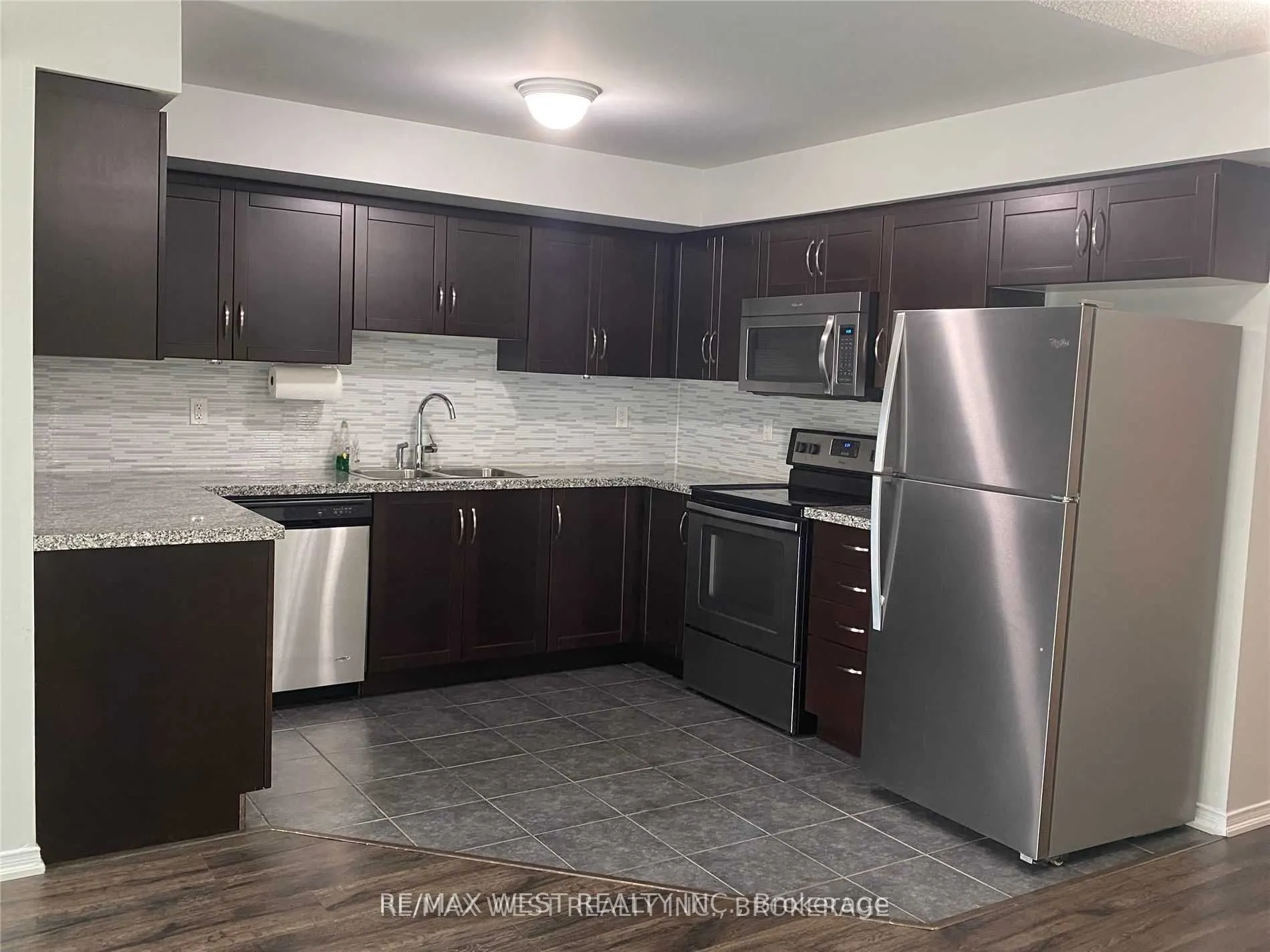 130 Widdicombe Hill Boulevard, #421