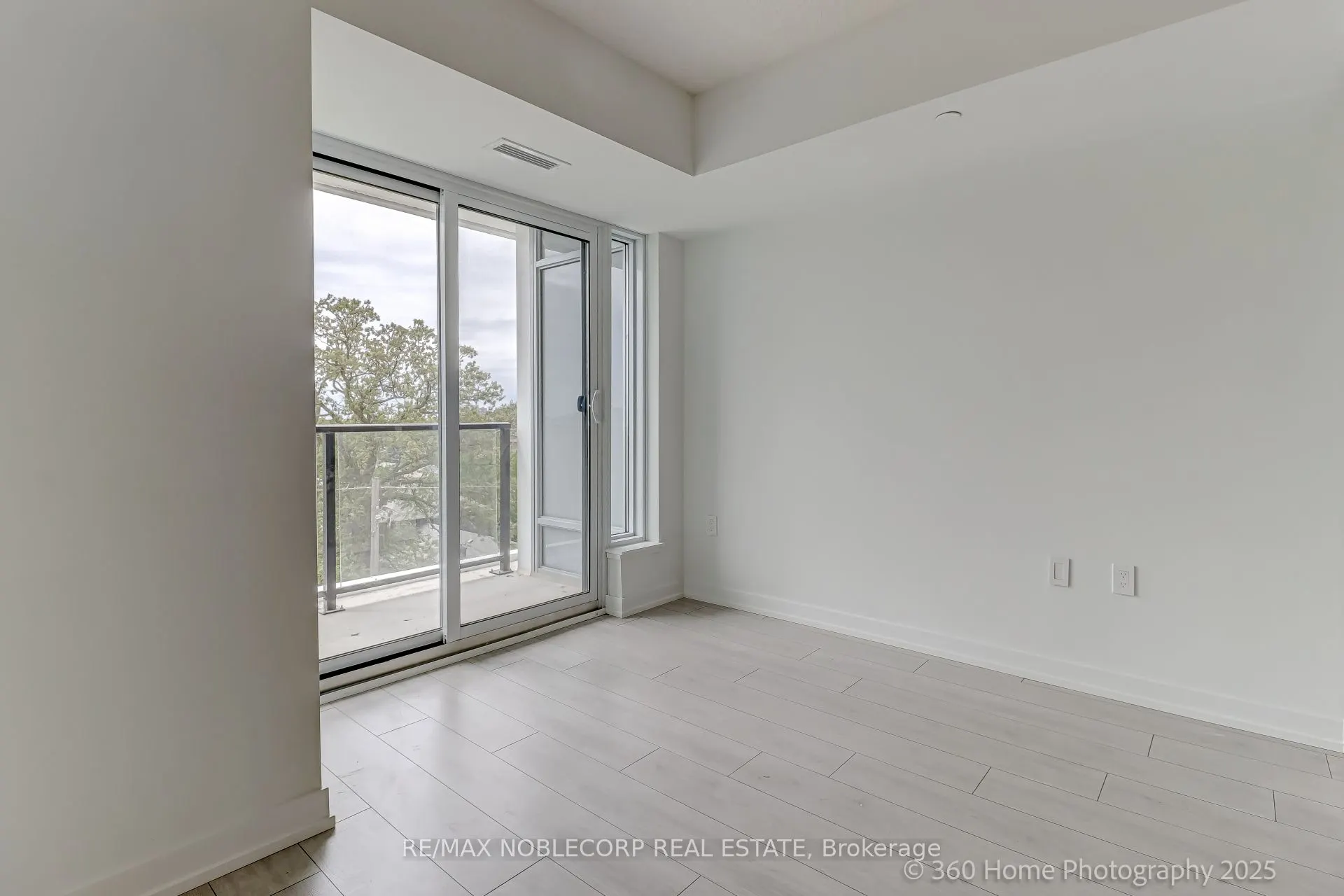 556 Marlee Avenue, #508