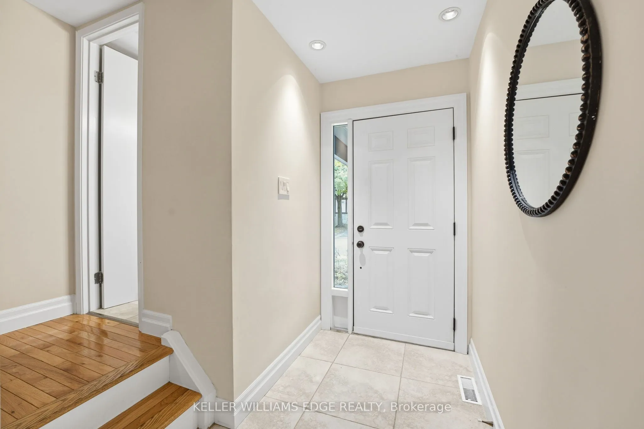 2200 Glenwood School Drive, #16