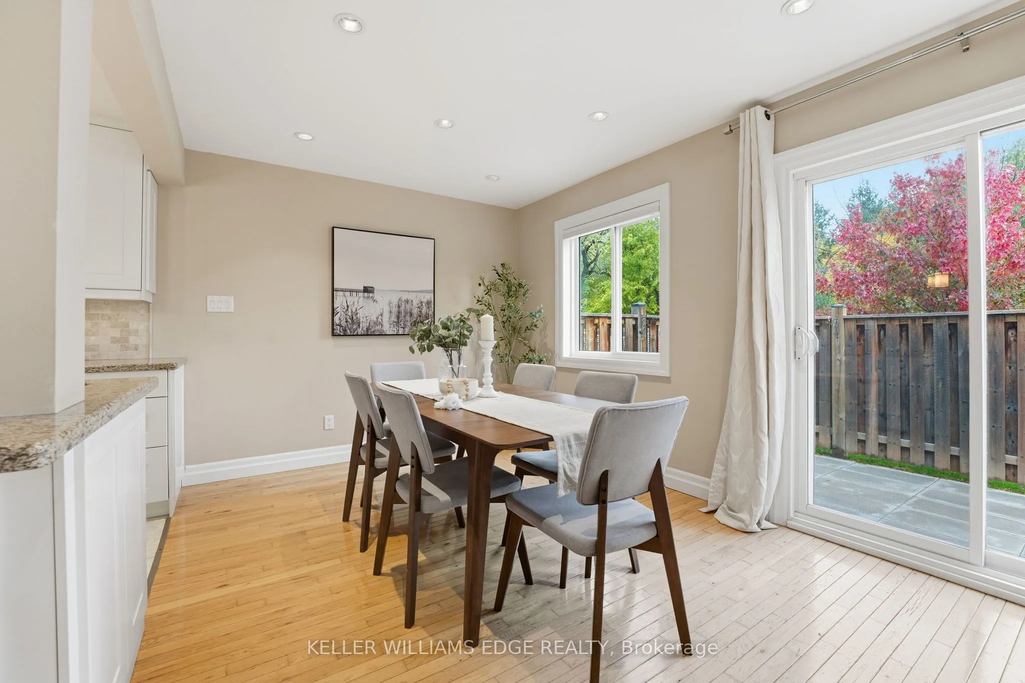 2200 Glenwood School Drive, #16