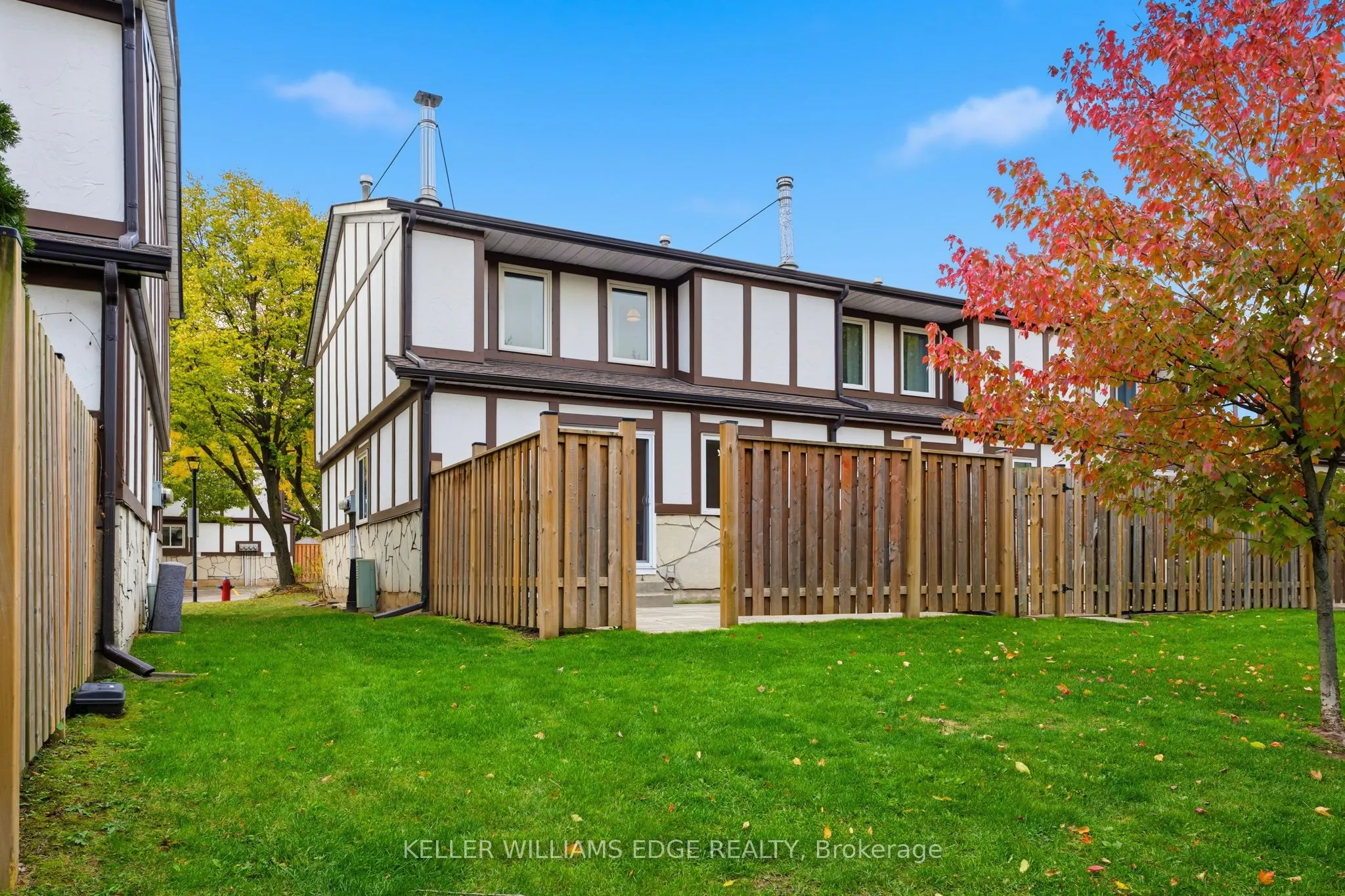 2200 Glenwood School Drive, #16