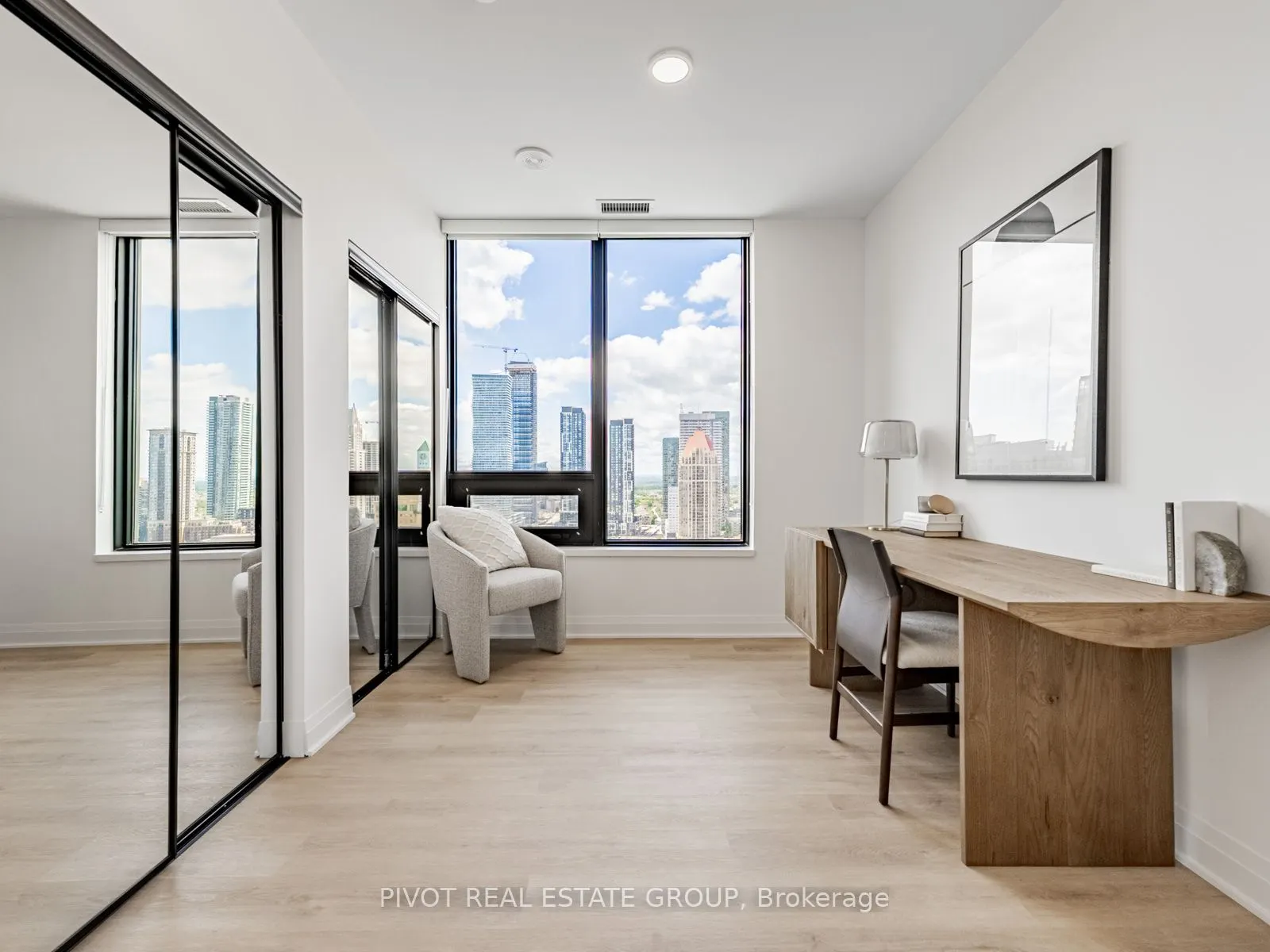 4023 The Exchange, #2709