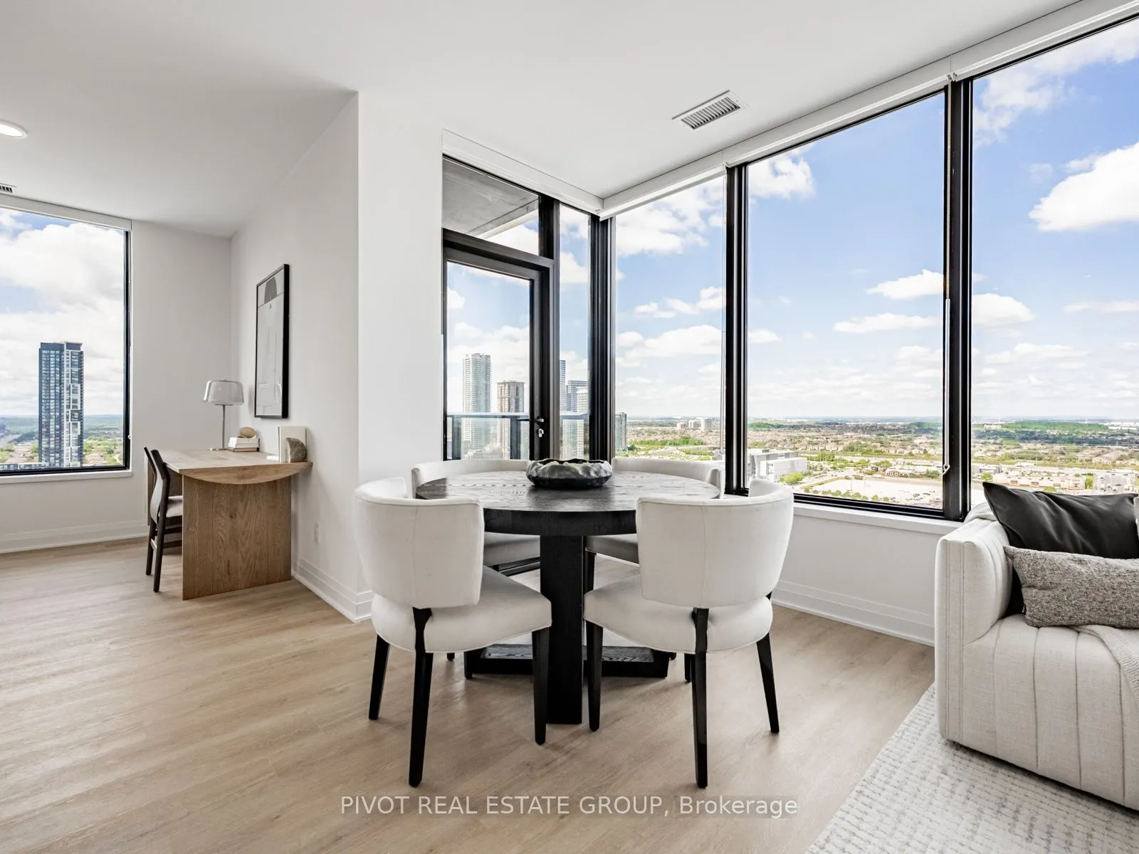 4023 The Exchange, #2709