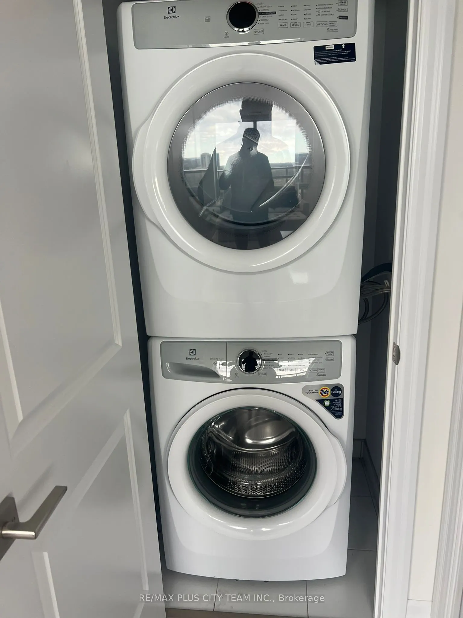 36 Elm Drive W, #2709