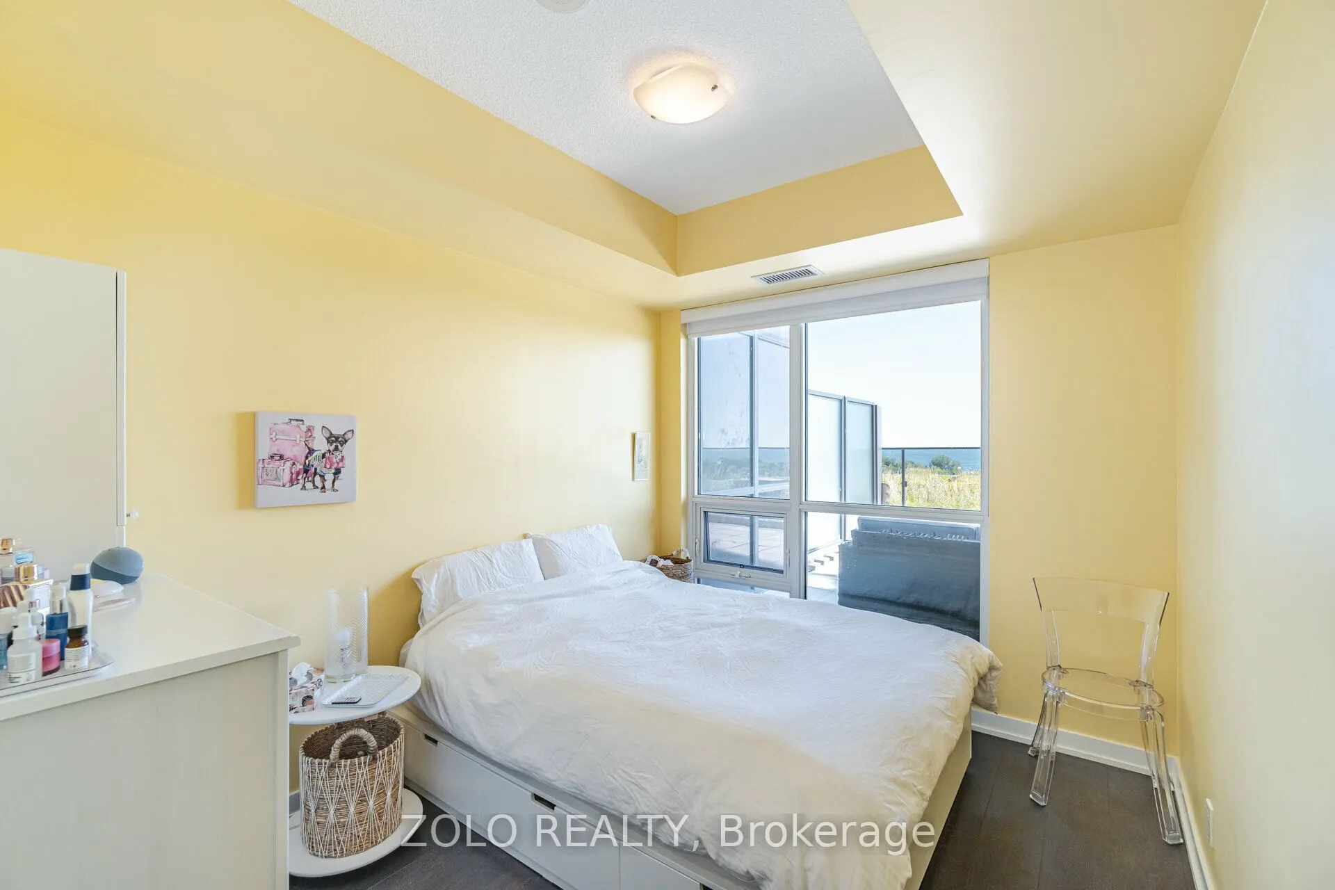 2212 Lakeshore Boulevard W, #902