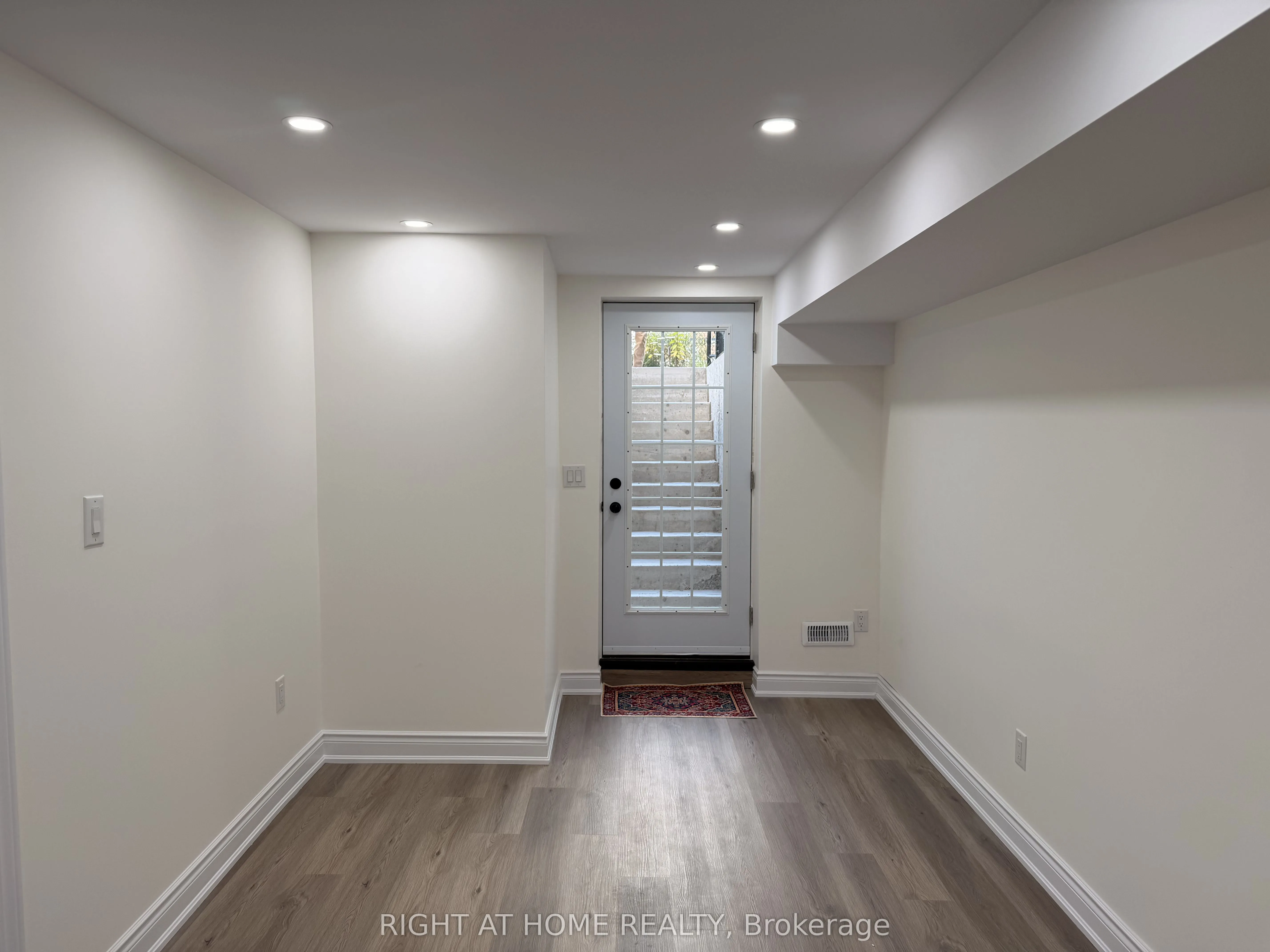 604 Lott Crescent, #Bsmt