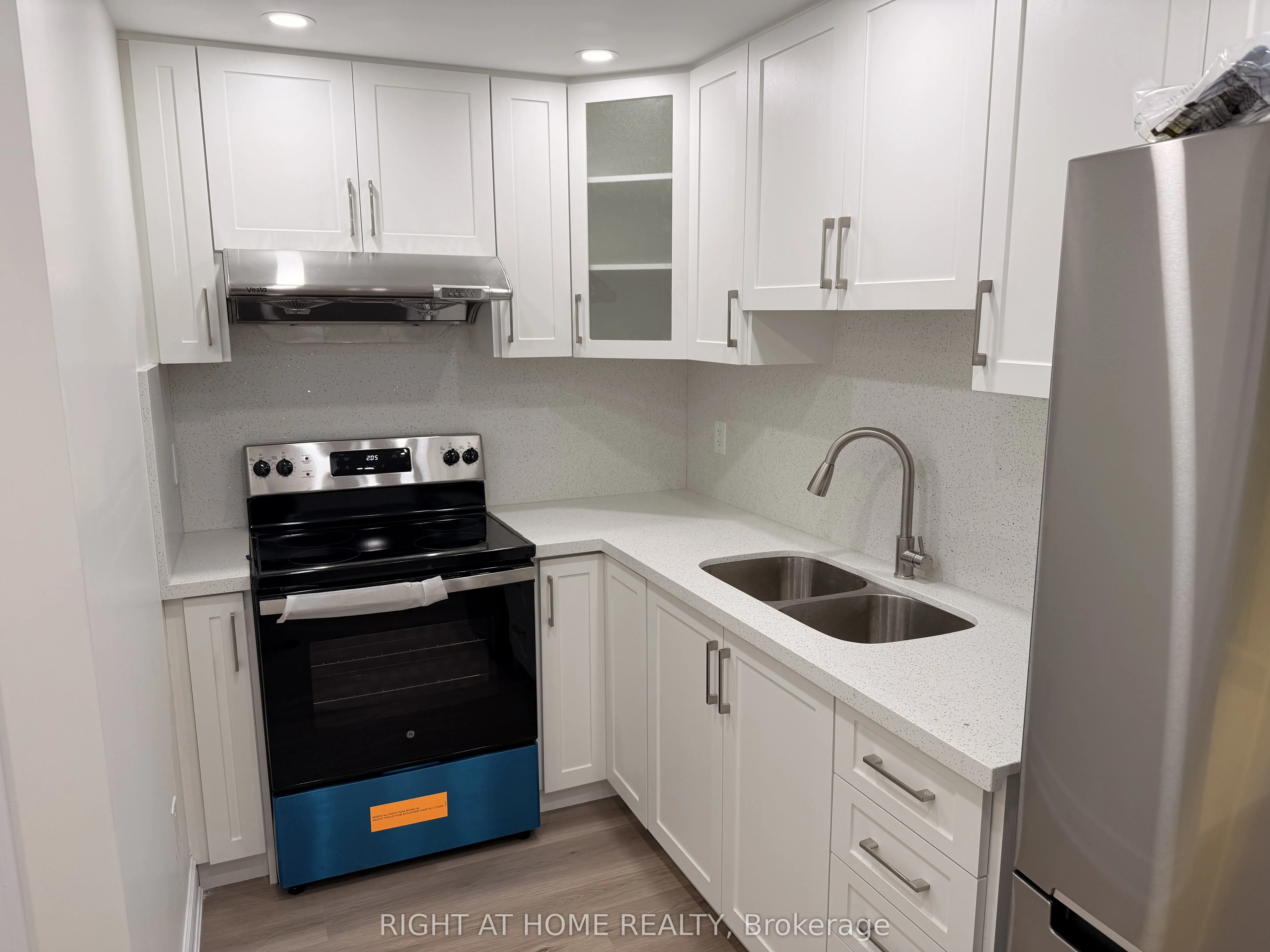 604 Lott Crescent, #Bsmt