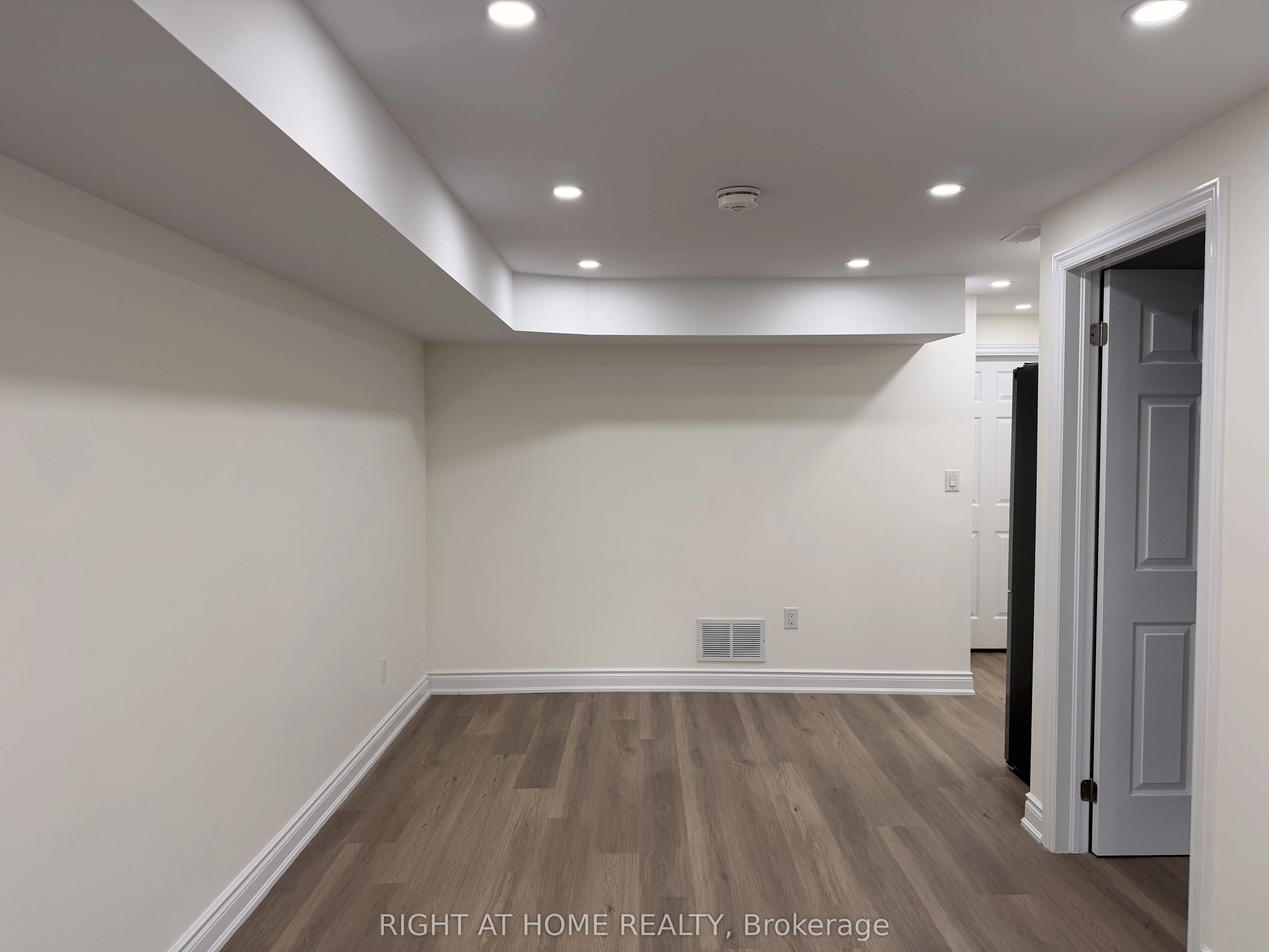 604 Lott Crescent, #Bsmt