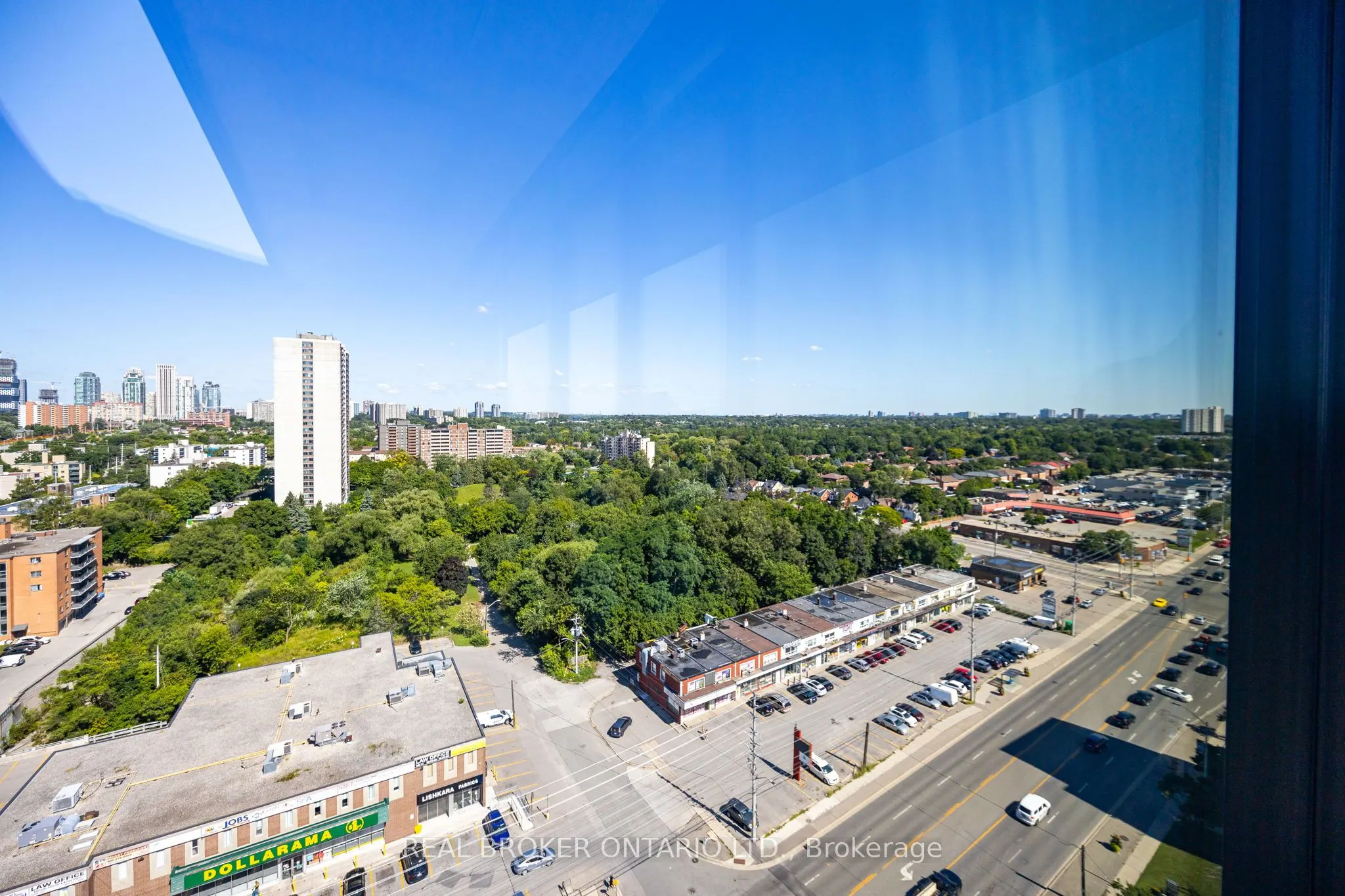 86 Dundas Street E, #1602