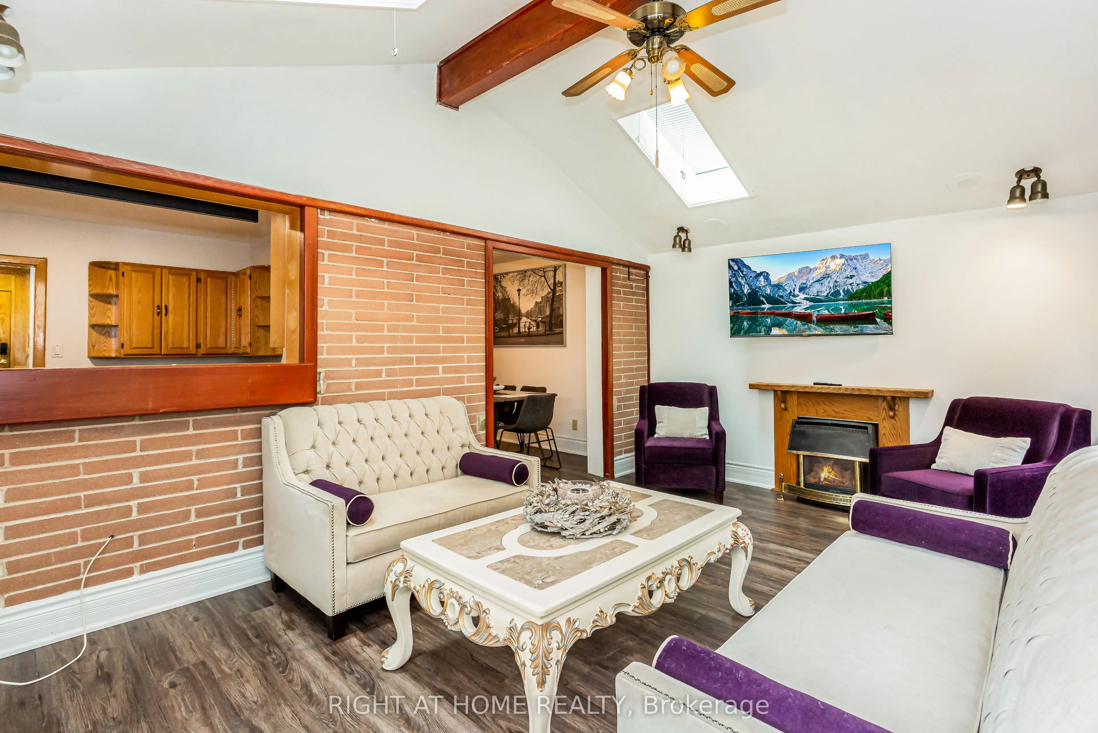 411 Maplehurst Avenue